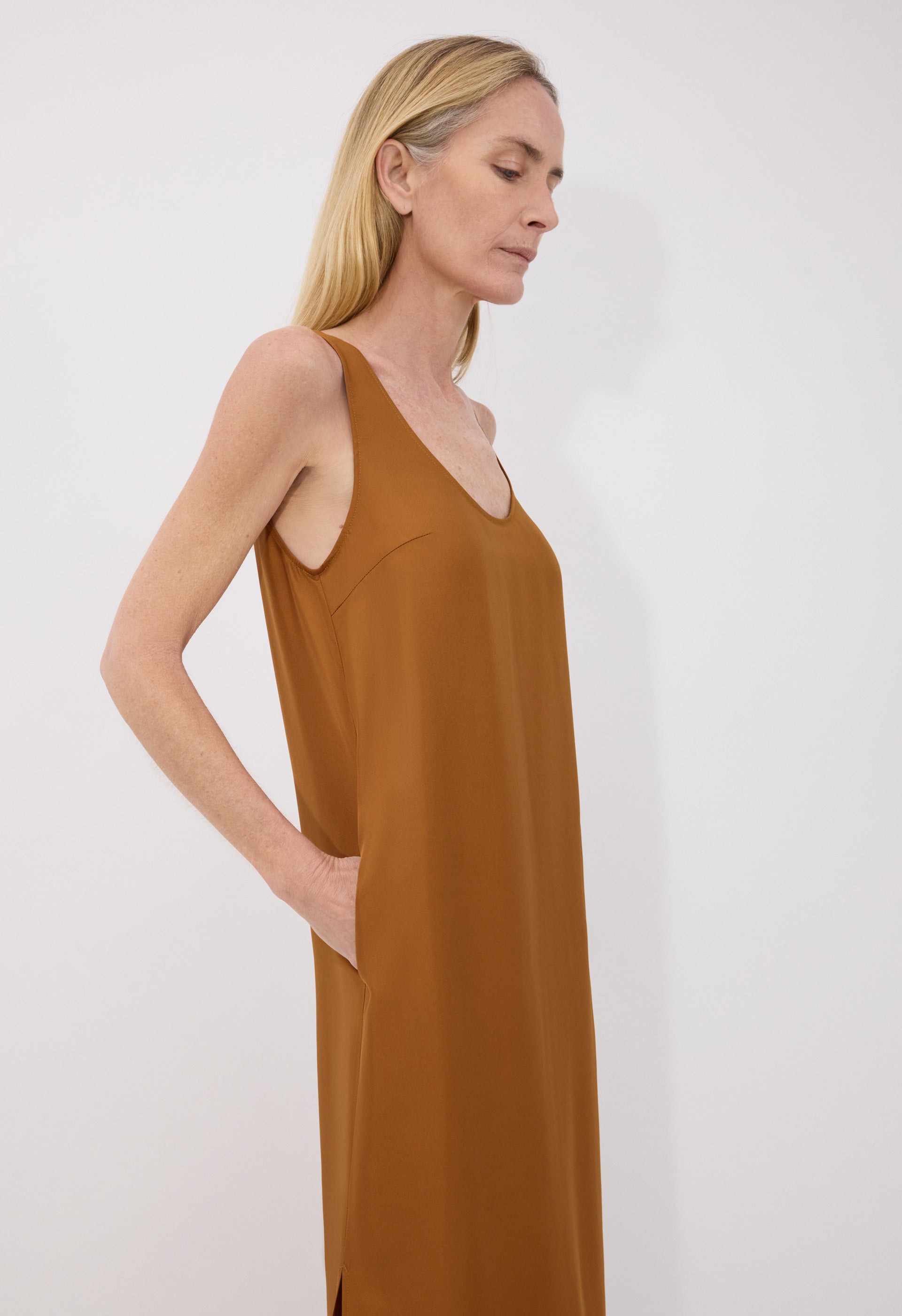 NADA Robe longue en sergé de soie