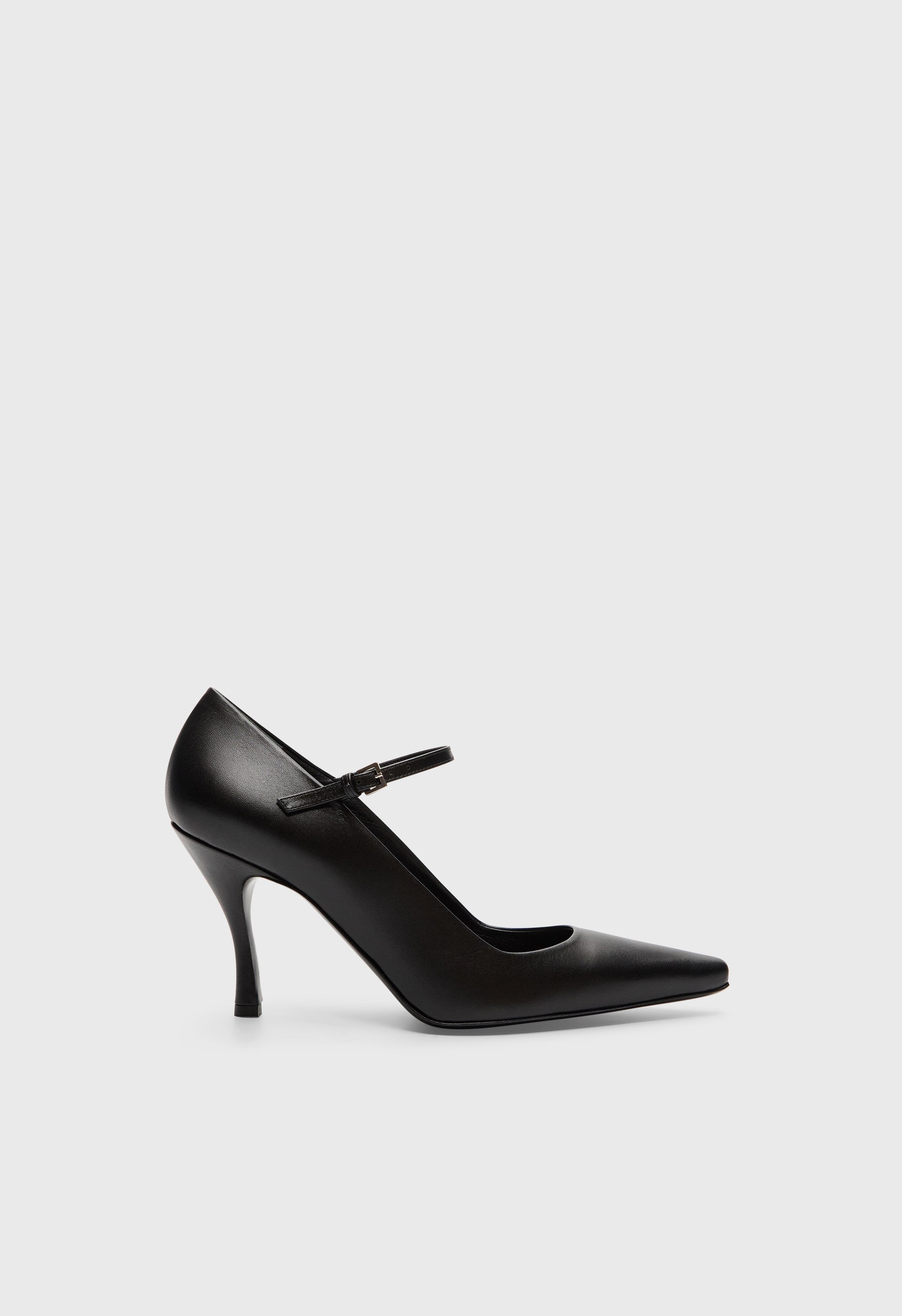 CAREY Leather pumps
