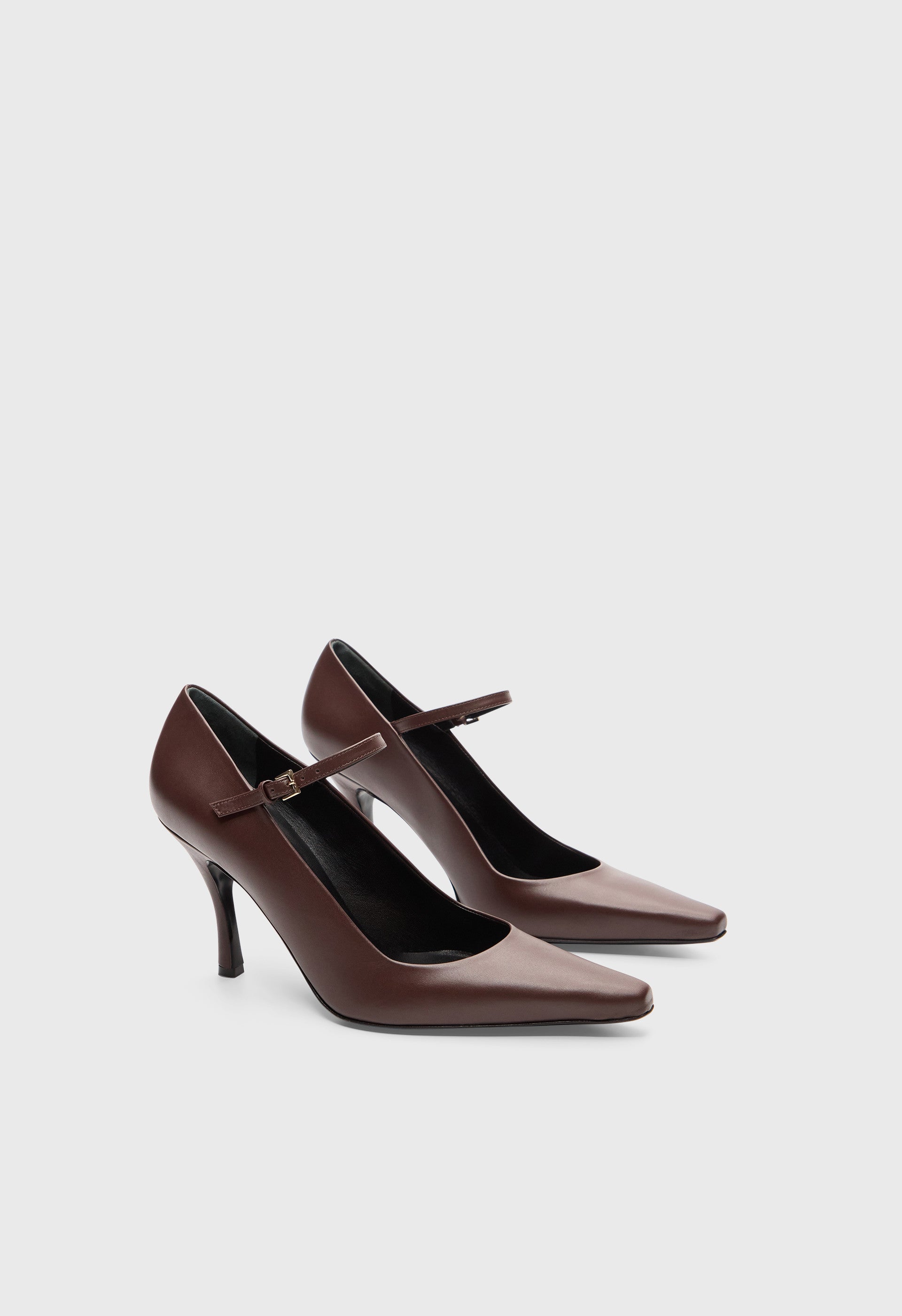 CAREY Leather pumps
