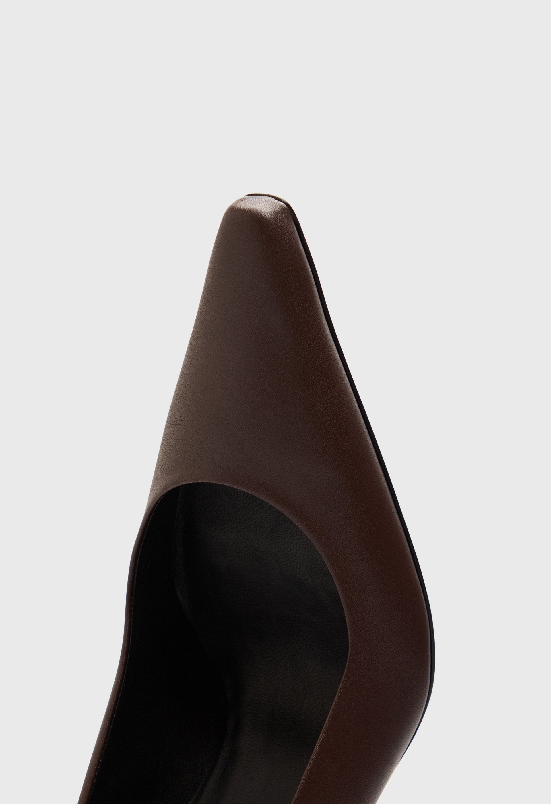 CAREY Leather pumps