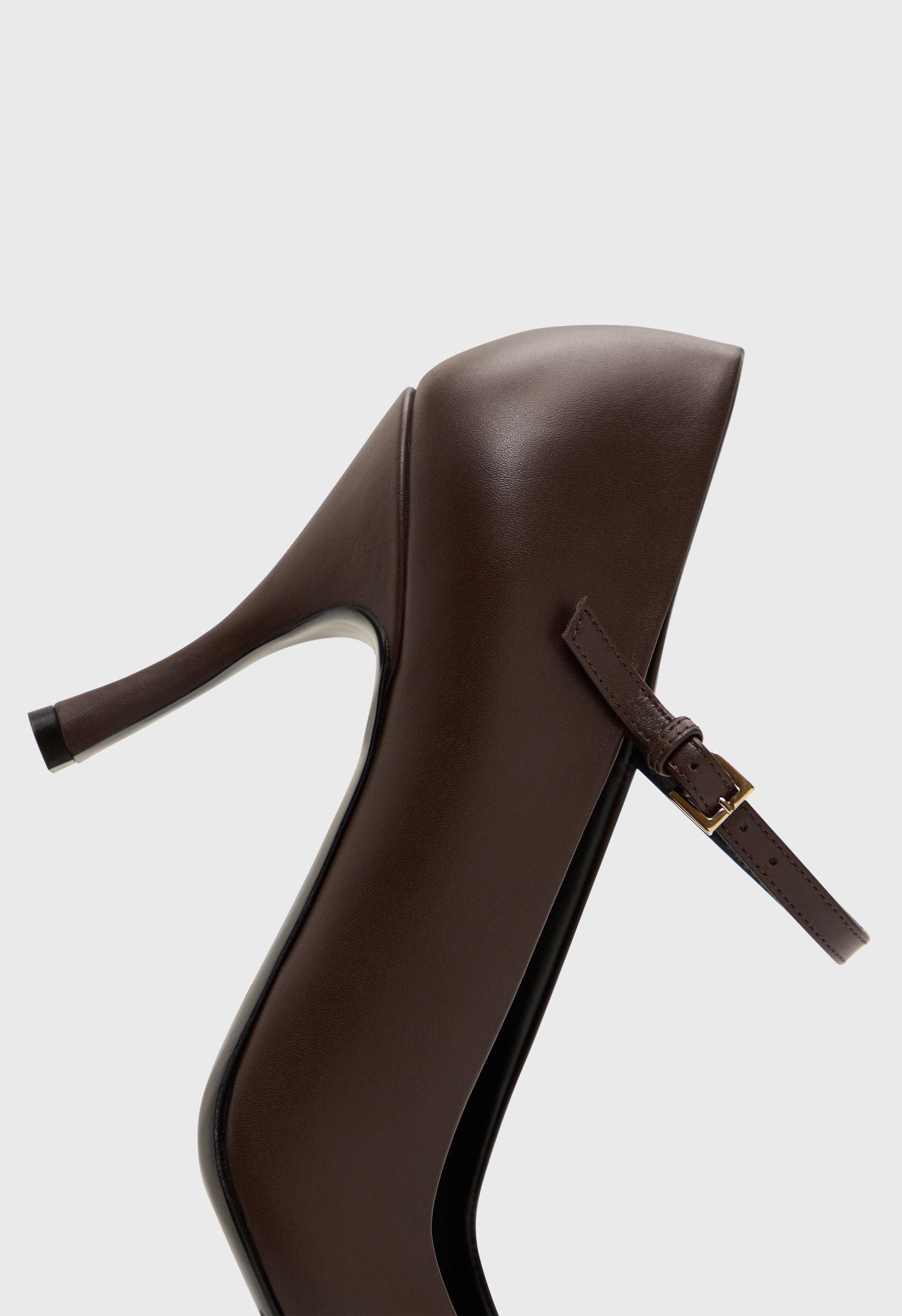 CAREY Leather pumps