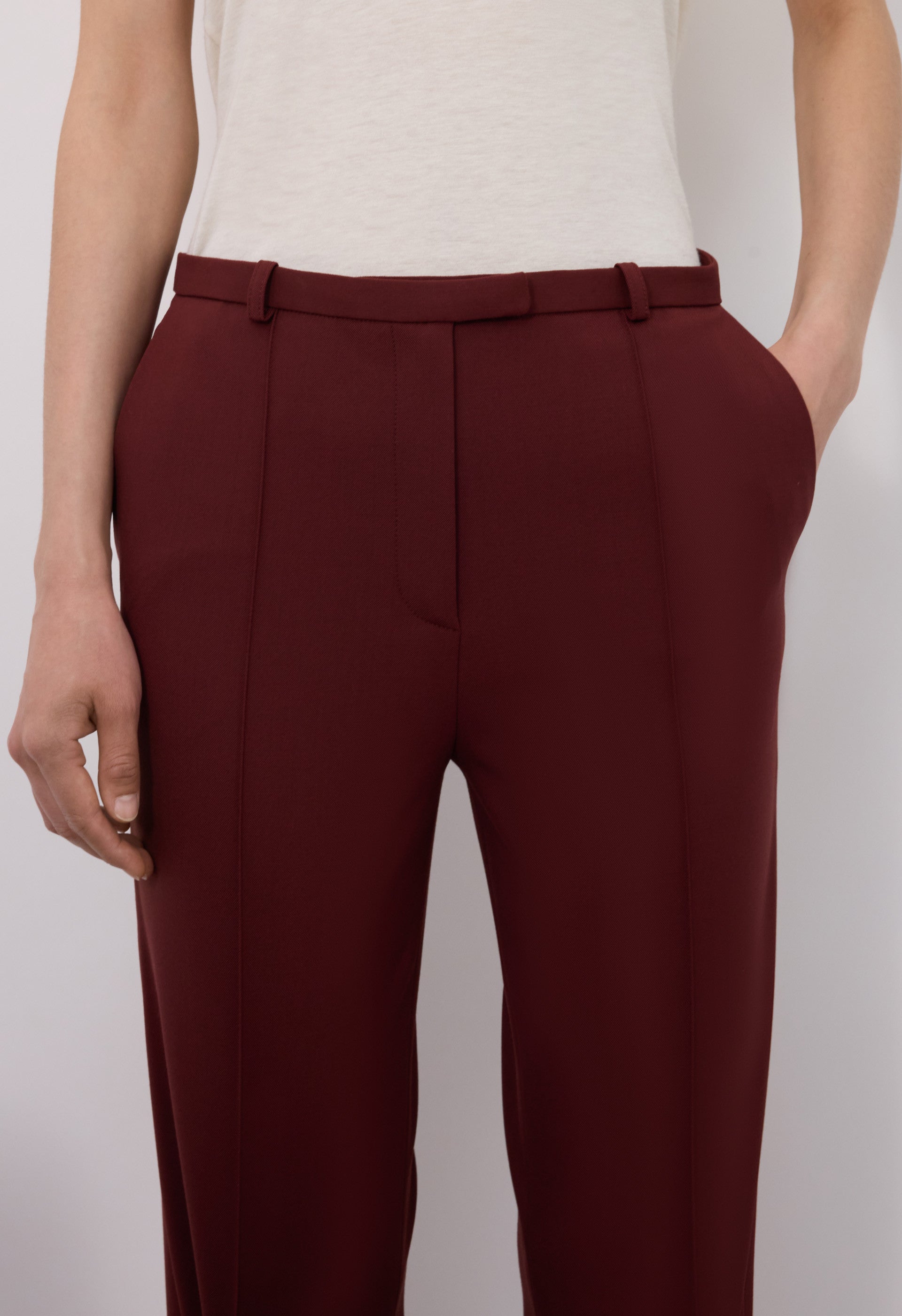 MALKA Pantalon ajusté