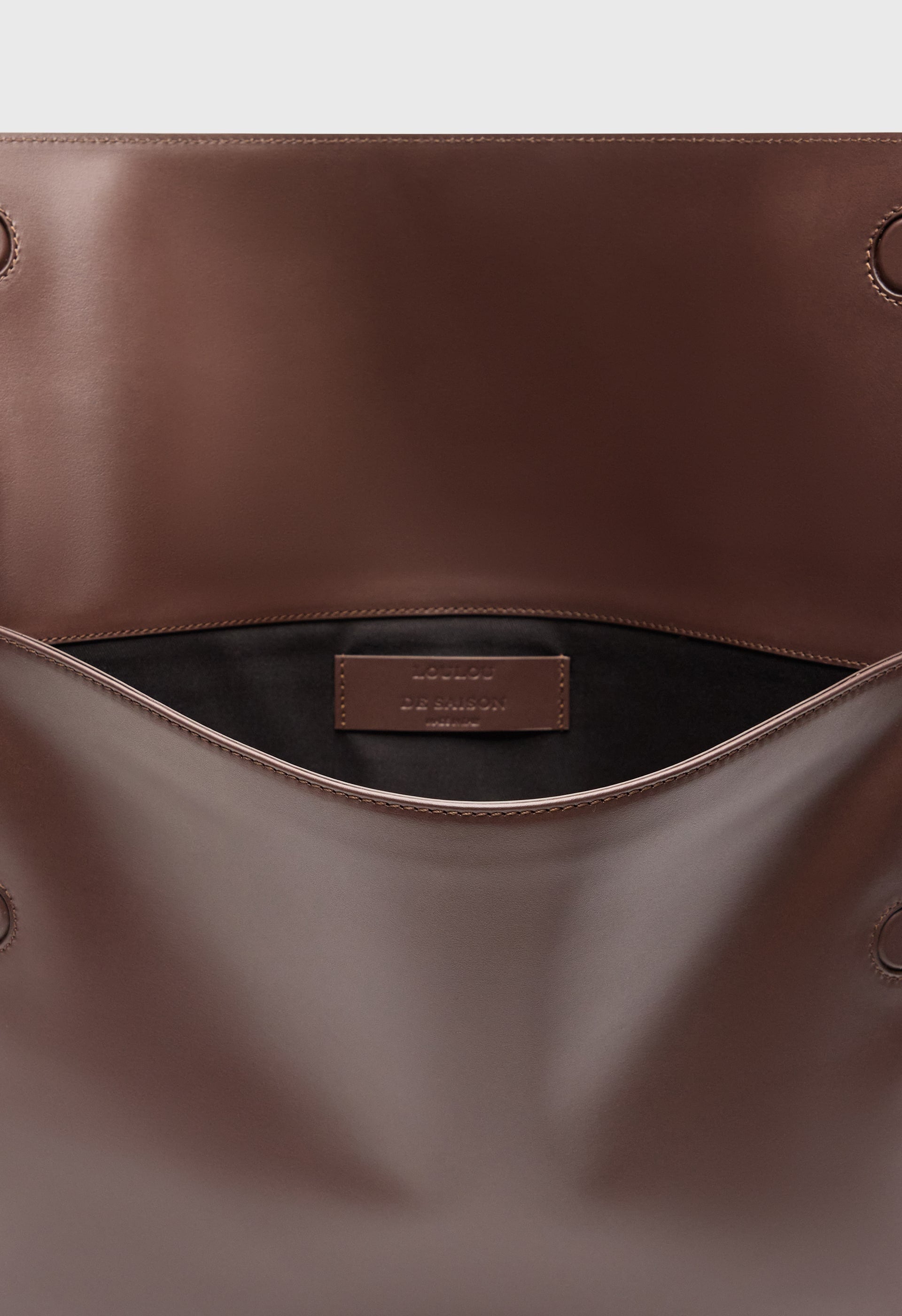 GAIA Leather clutch