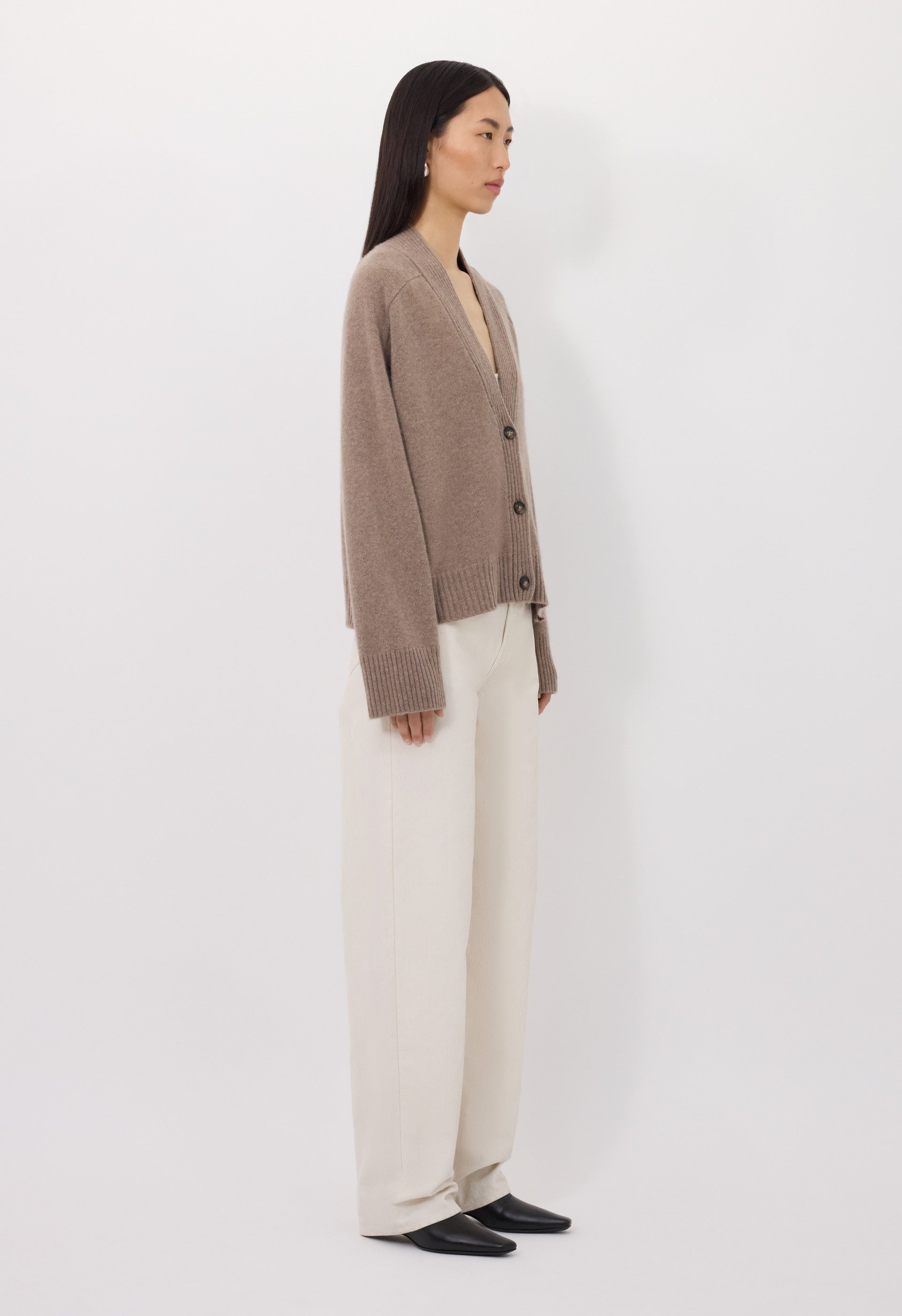 KAIA LDS Ribbed neckline cardigan