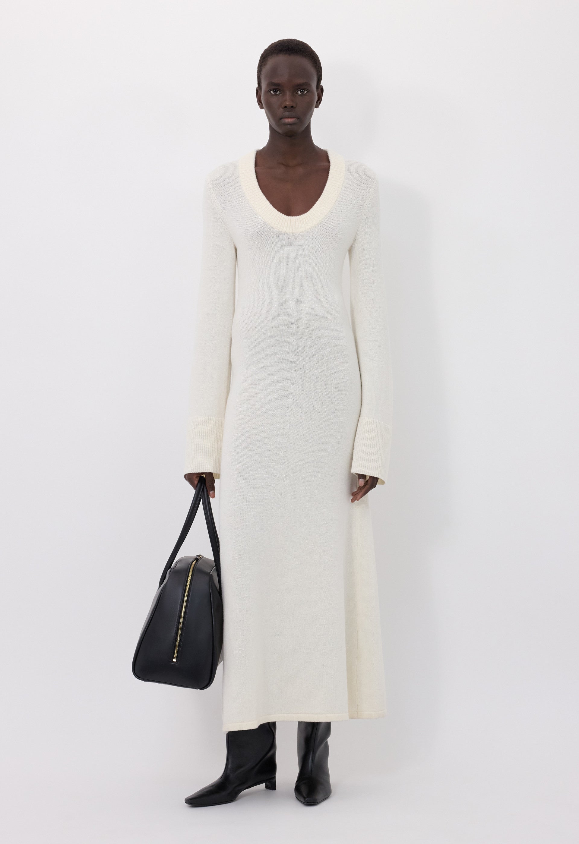 ARI Long knit dress