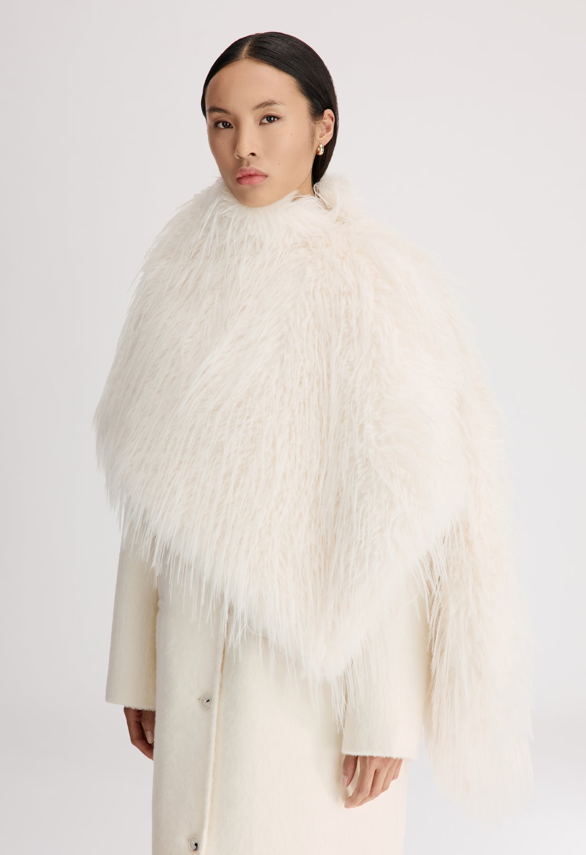 ZARI Faux fur shawl