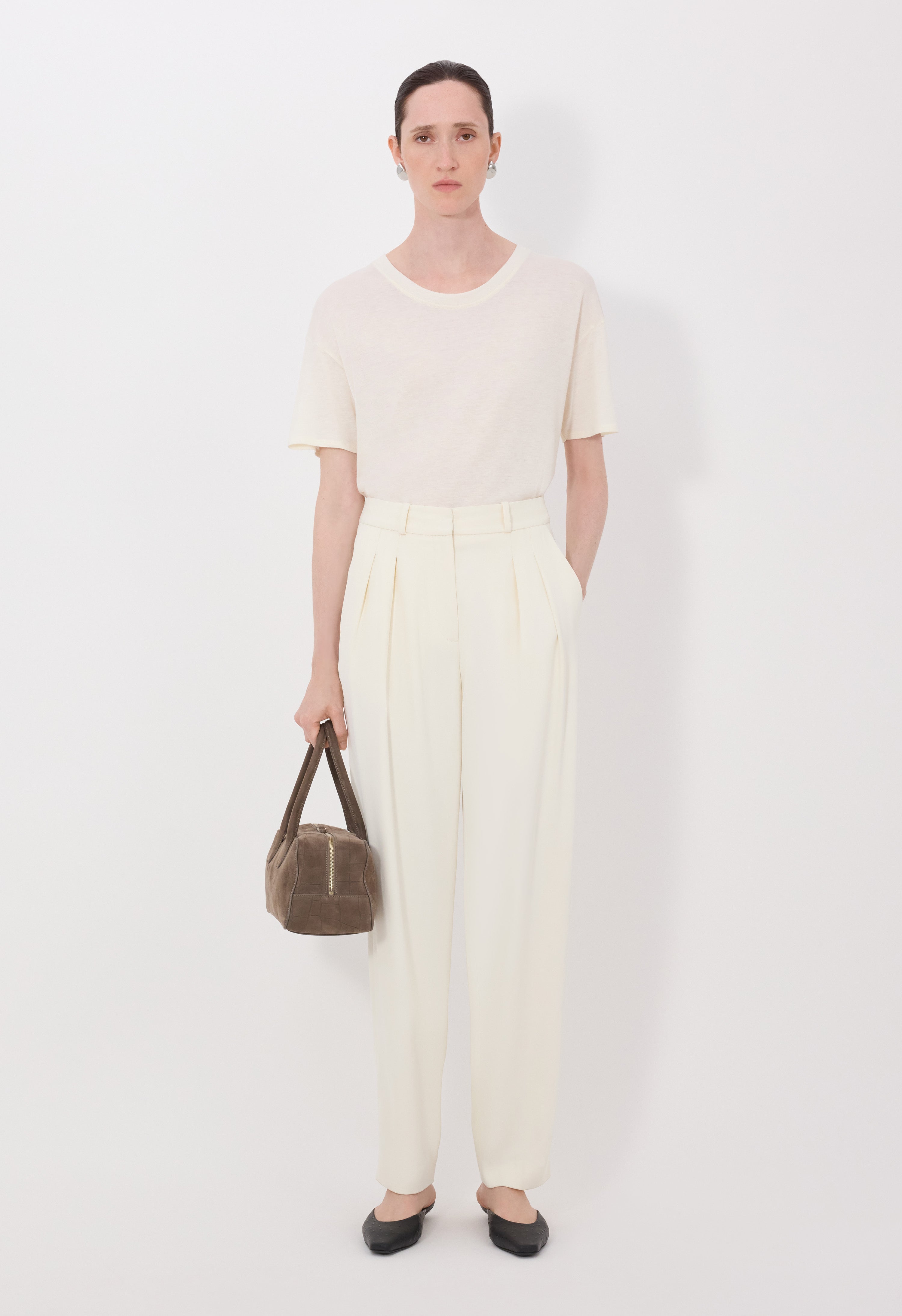 ALIO Pleated trousers