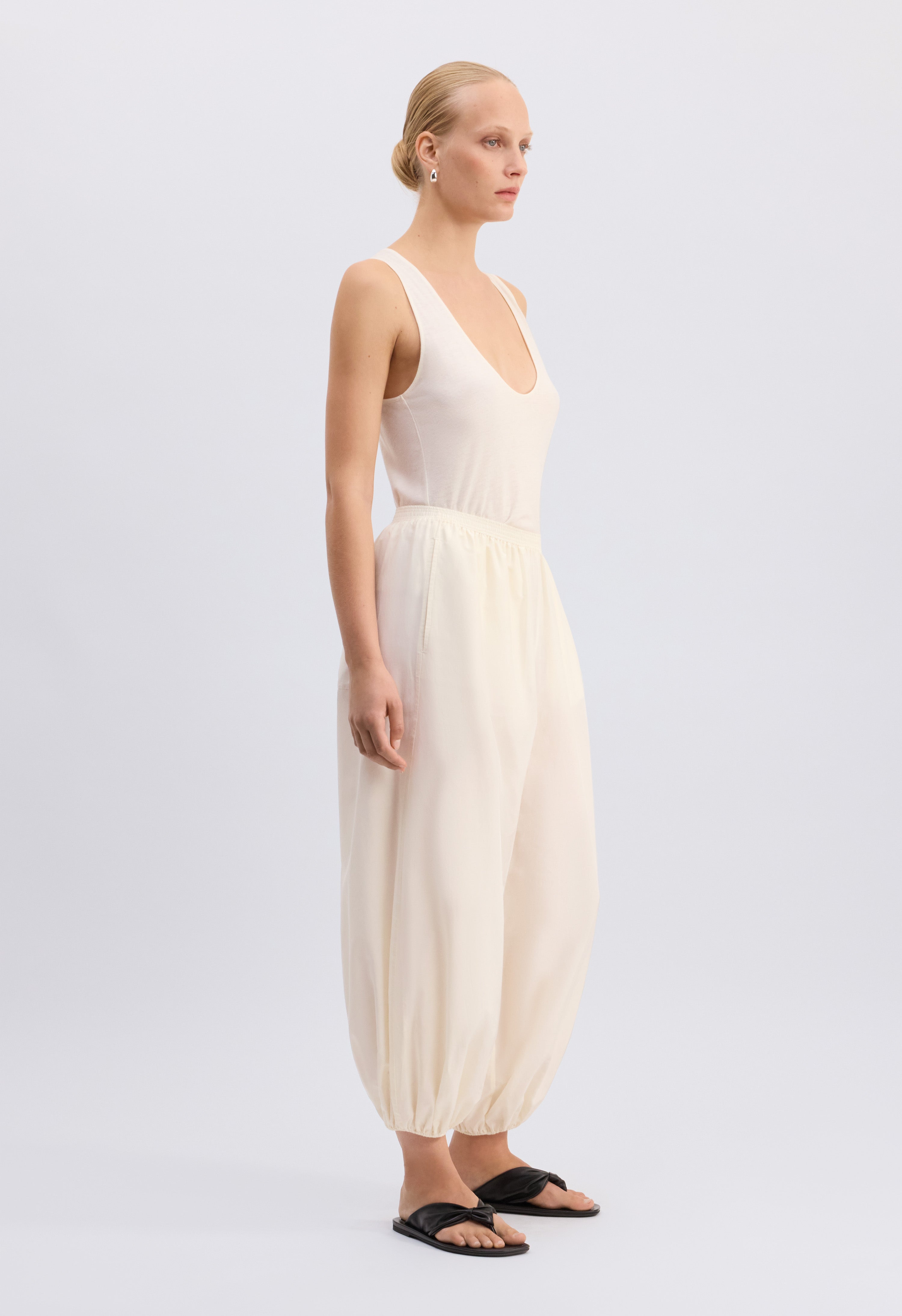 ALMAYA Cocoon trousers