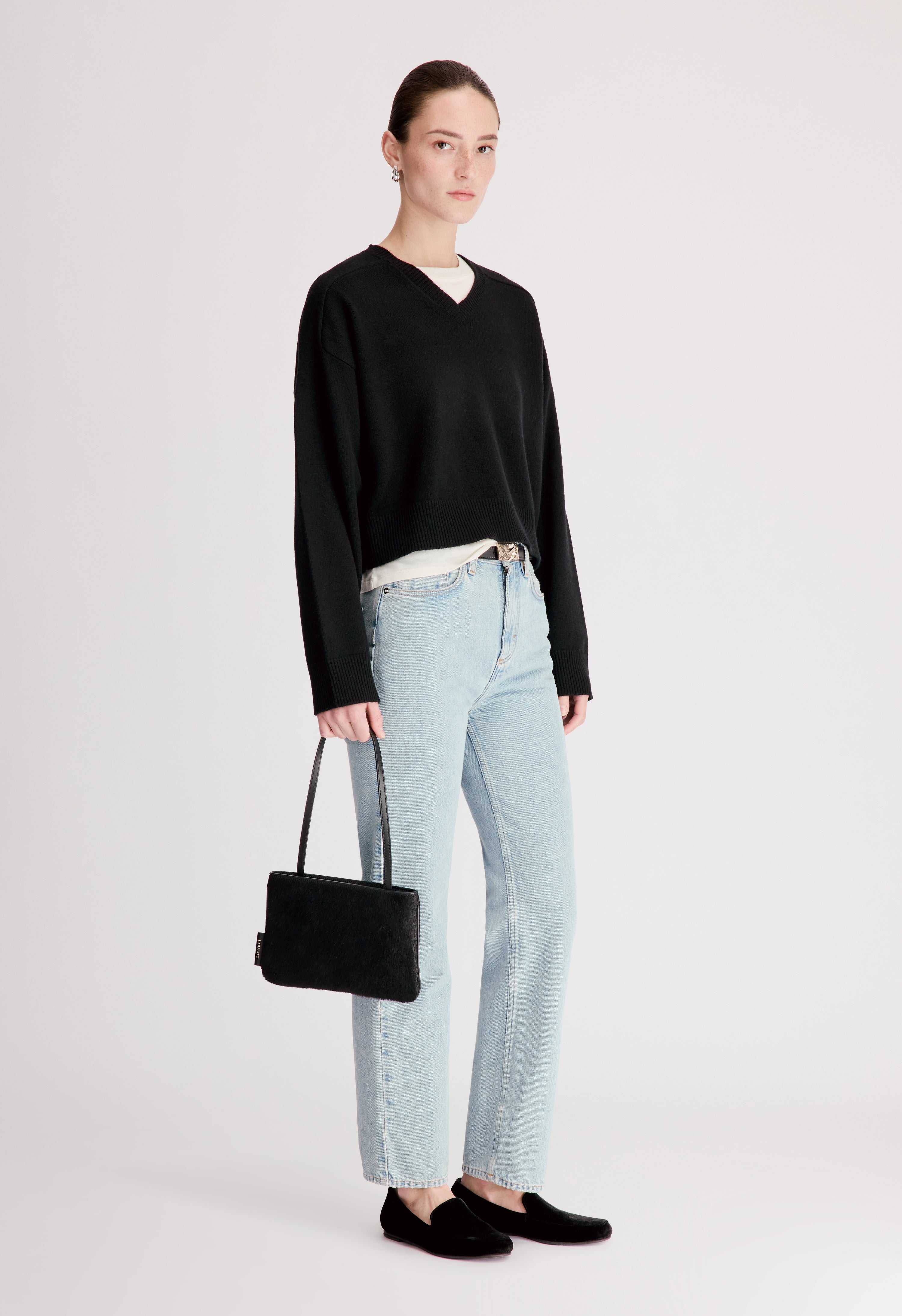 ANZOR LDS Cashmere V neck sweater