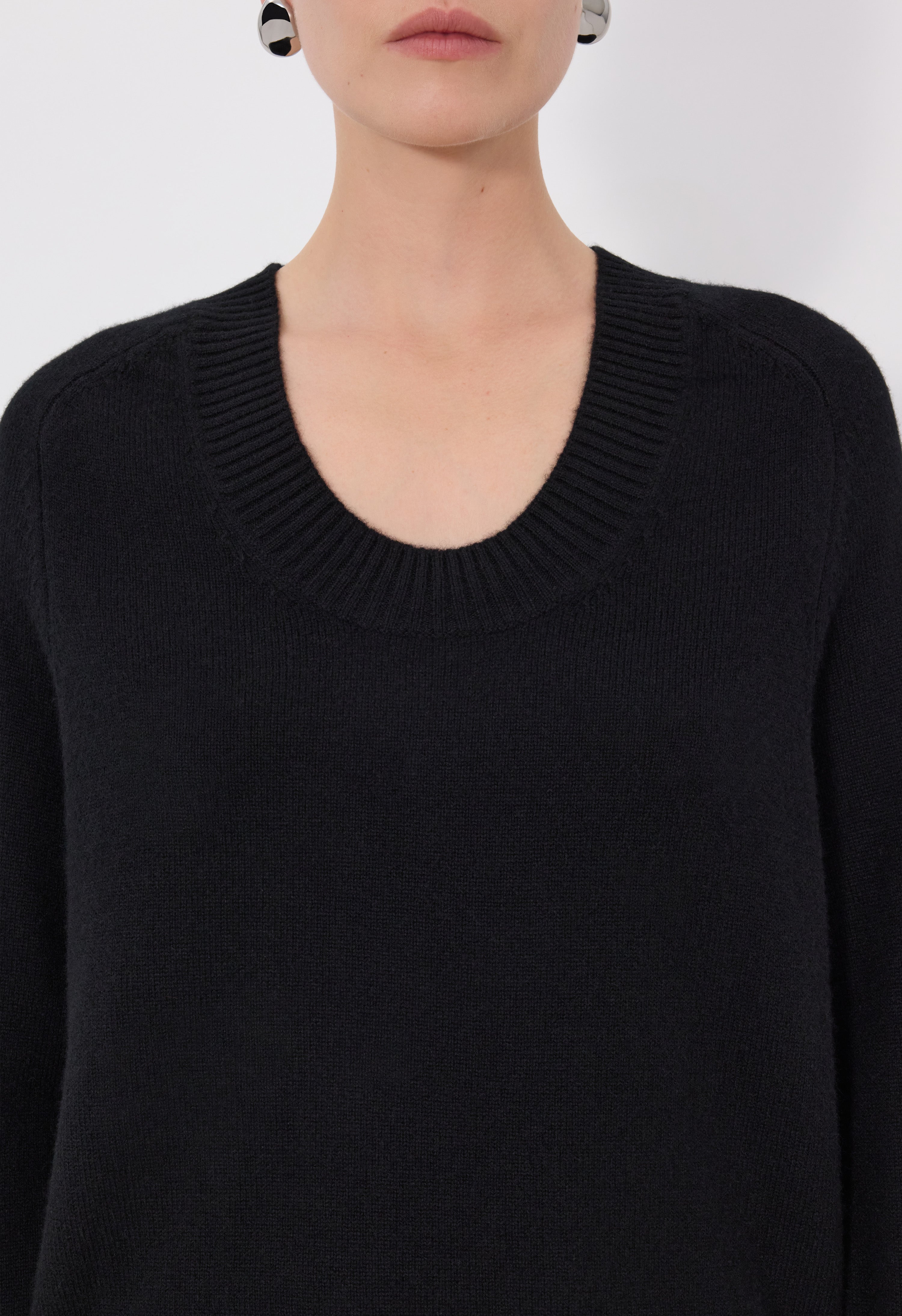 BAJI U neck cashmere sweater