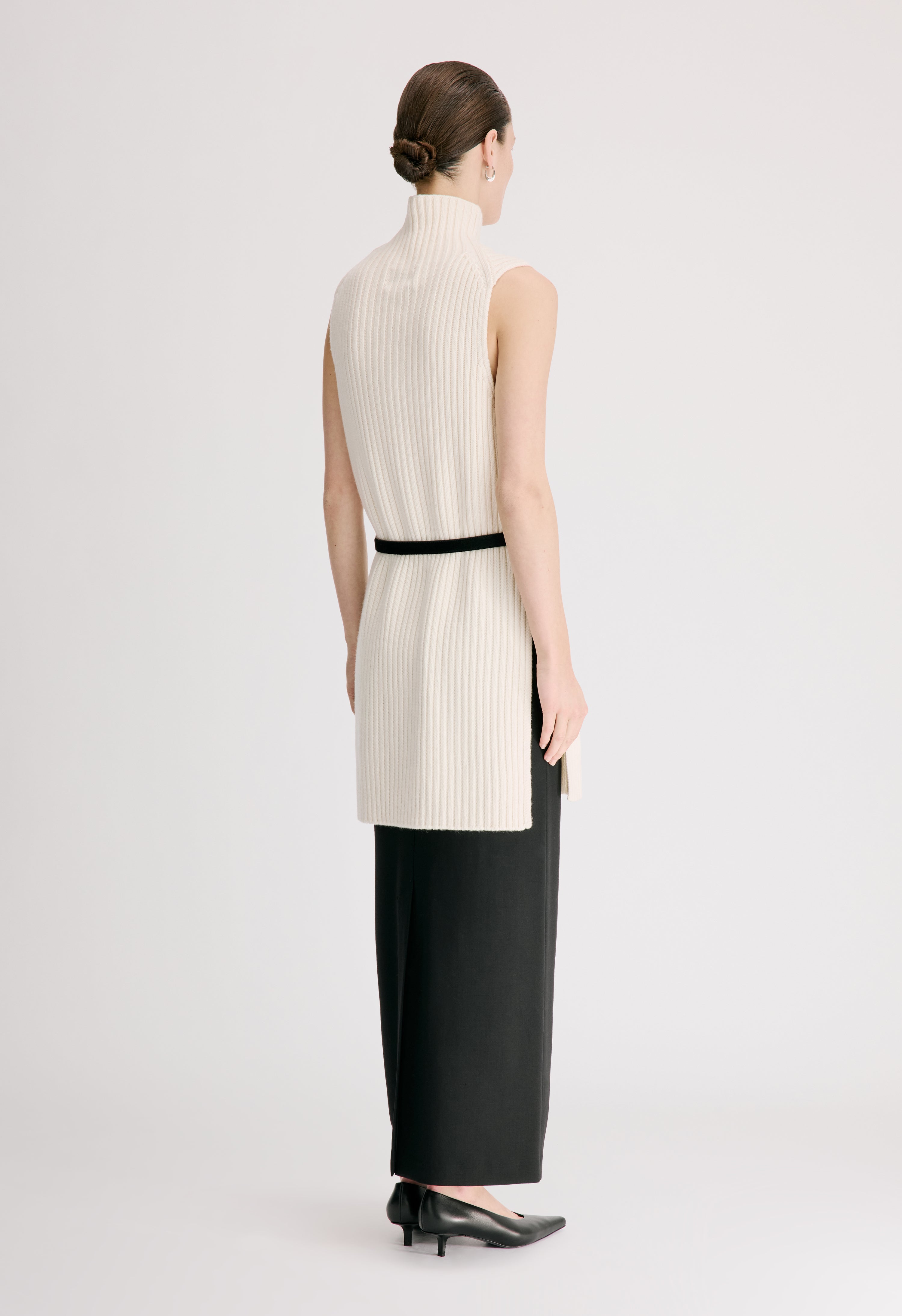 BECCA Stand collar sweater vest