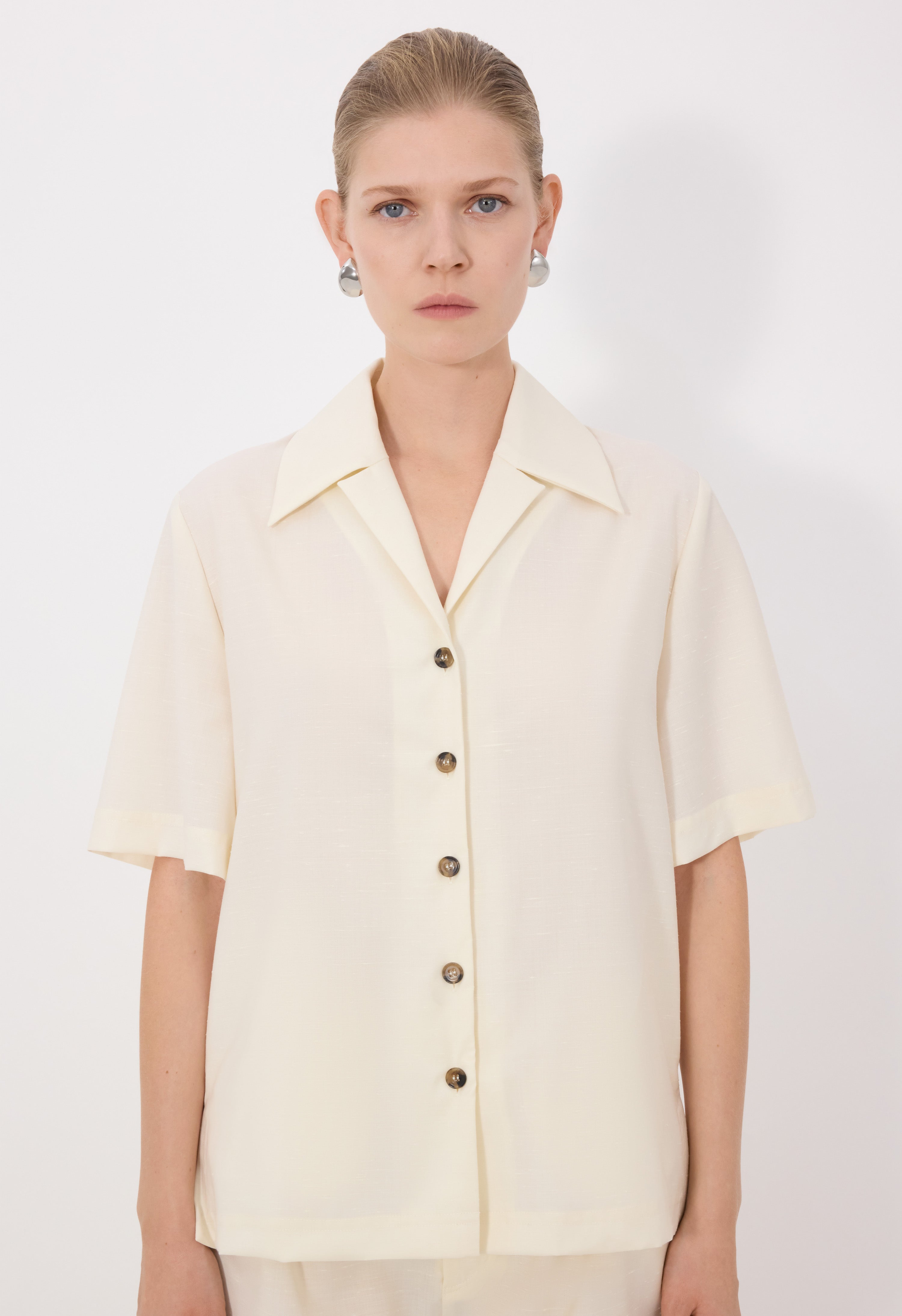 BOA Oversized short-sleeve shirt