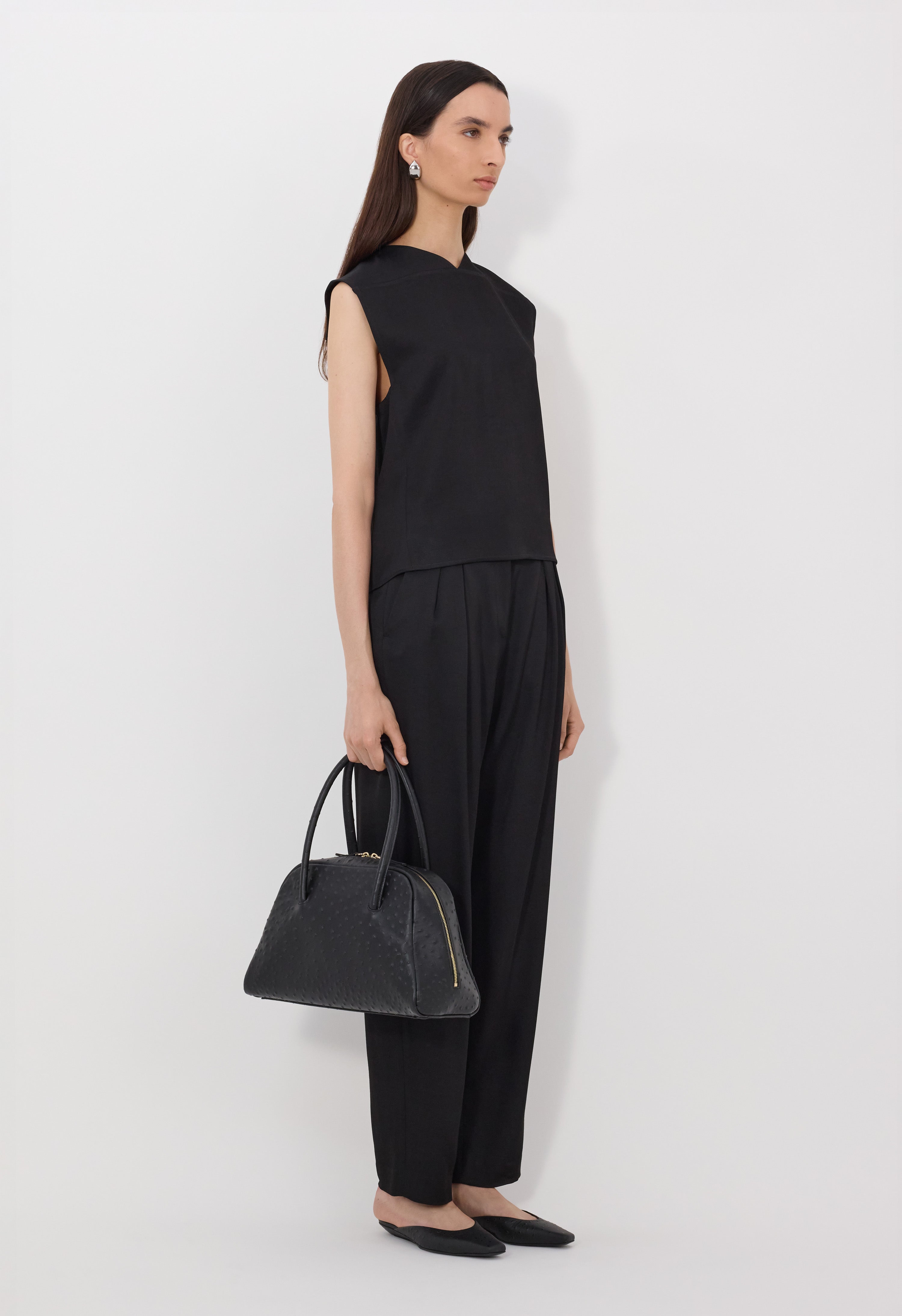 DAIKA Boxy V neck top