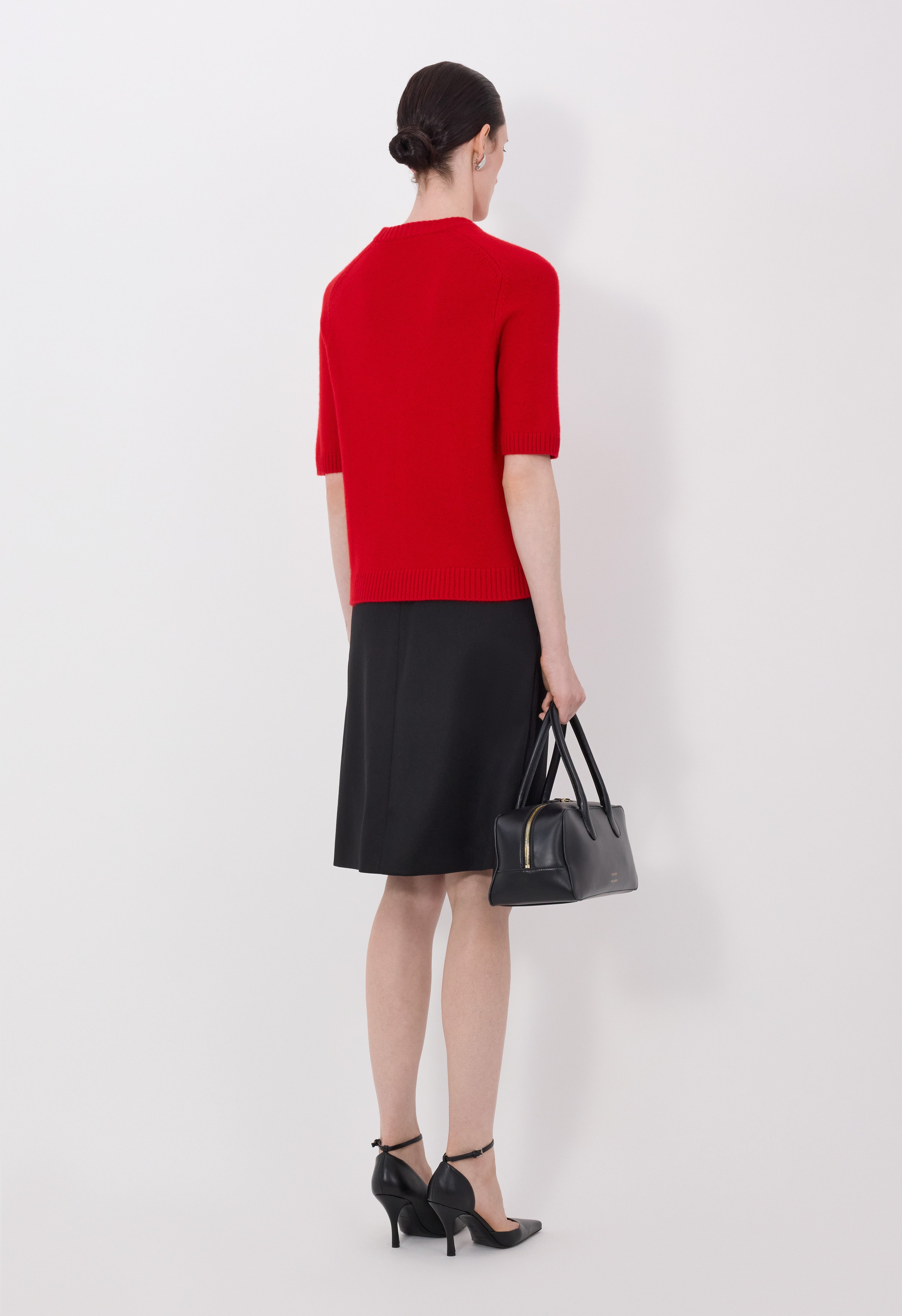 DARA Short-sleeve cashmere top