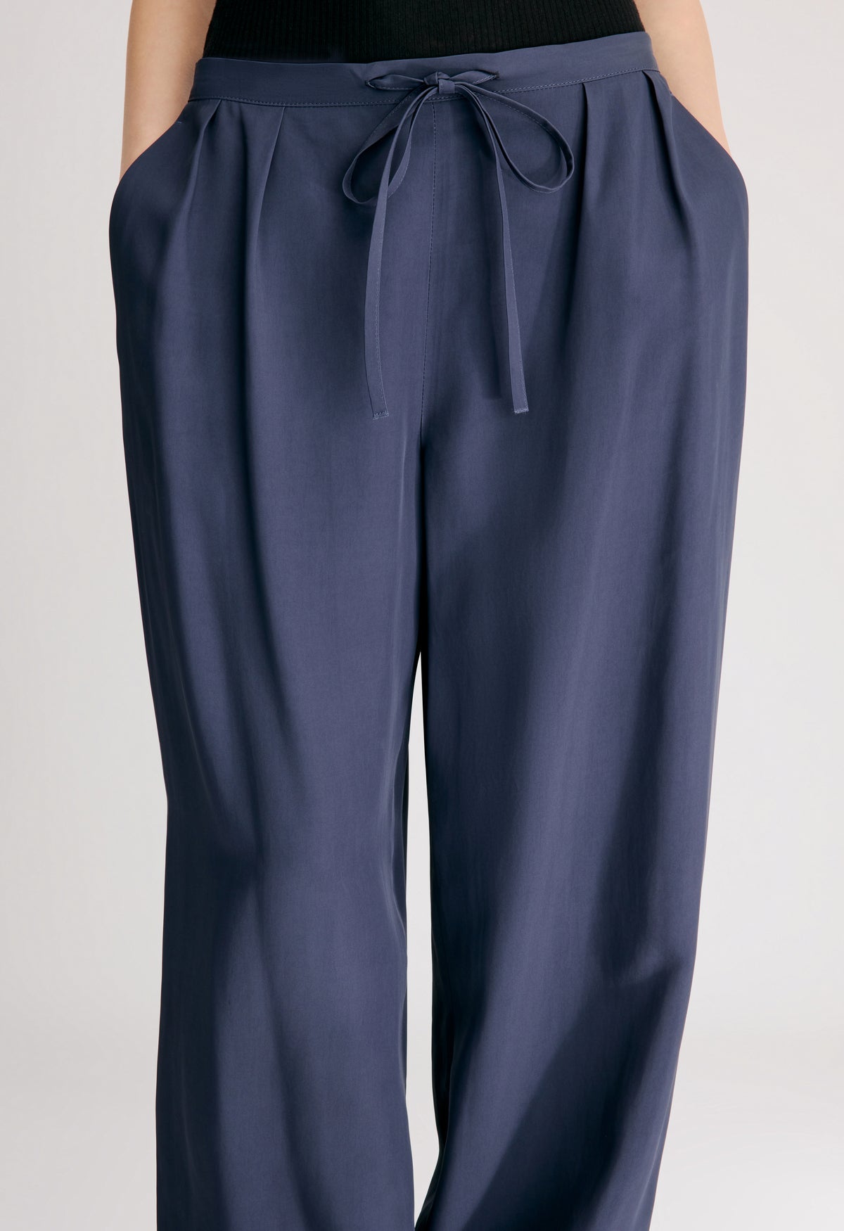 ELLON Straight leg drawstring trousers