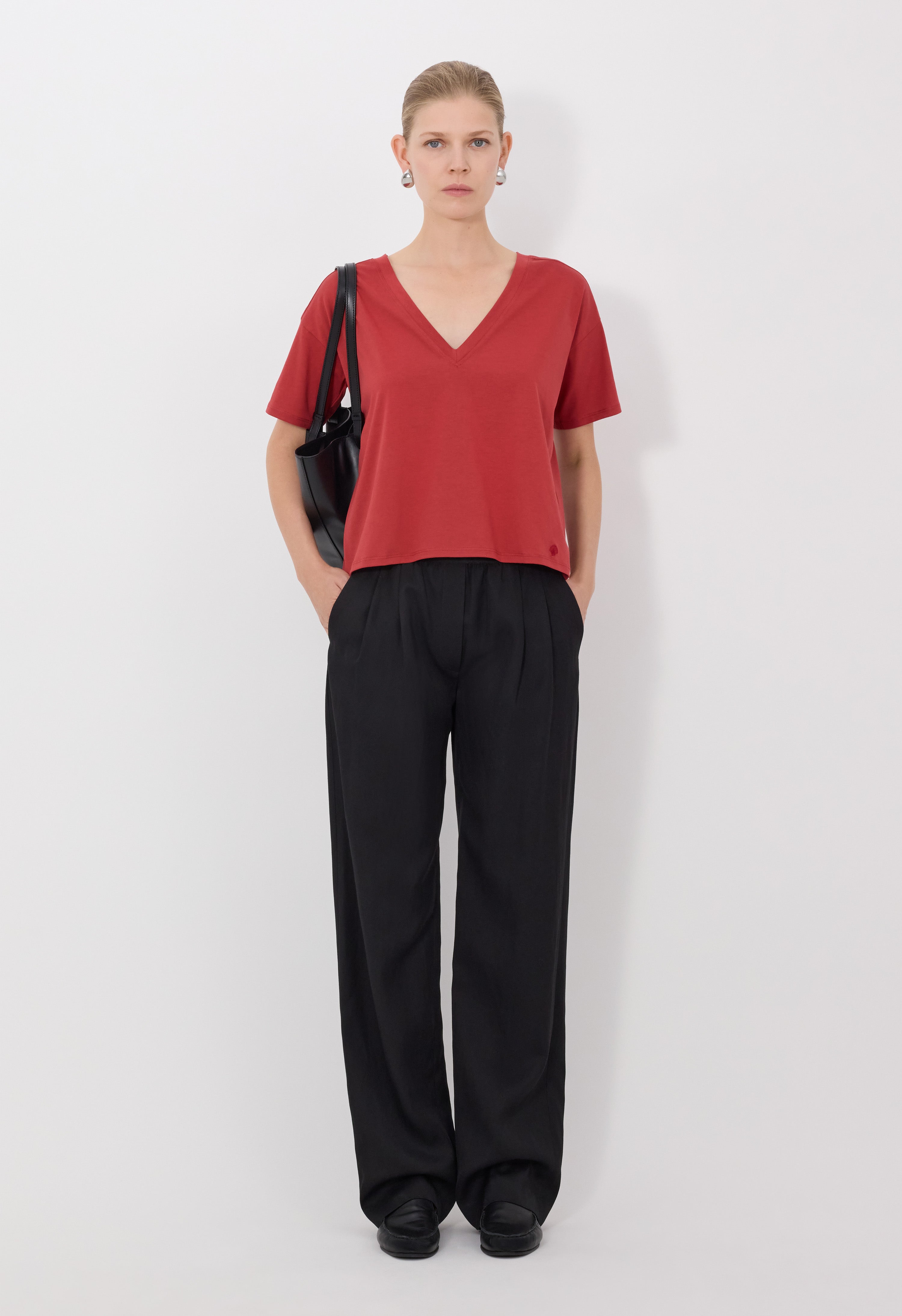 FAAA LDS T-shirt col V