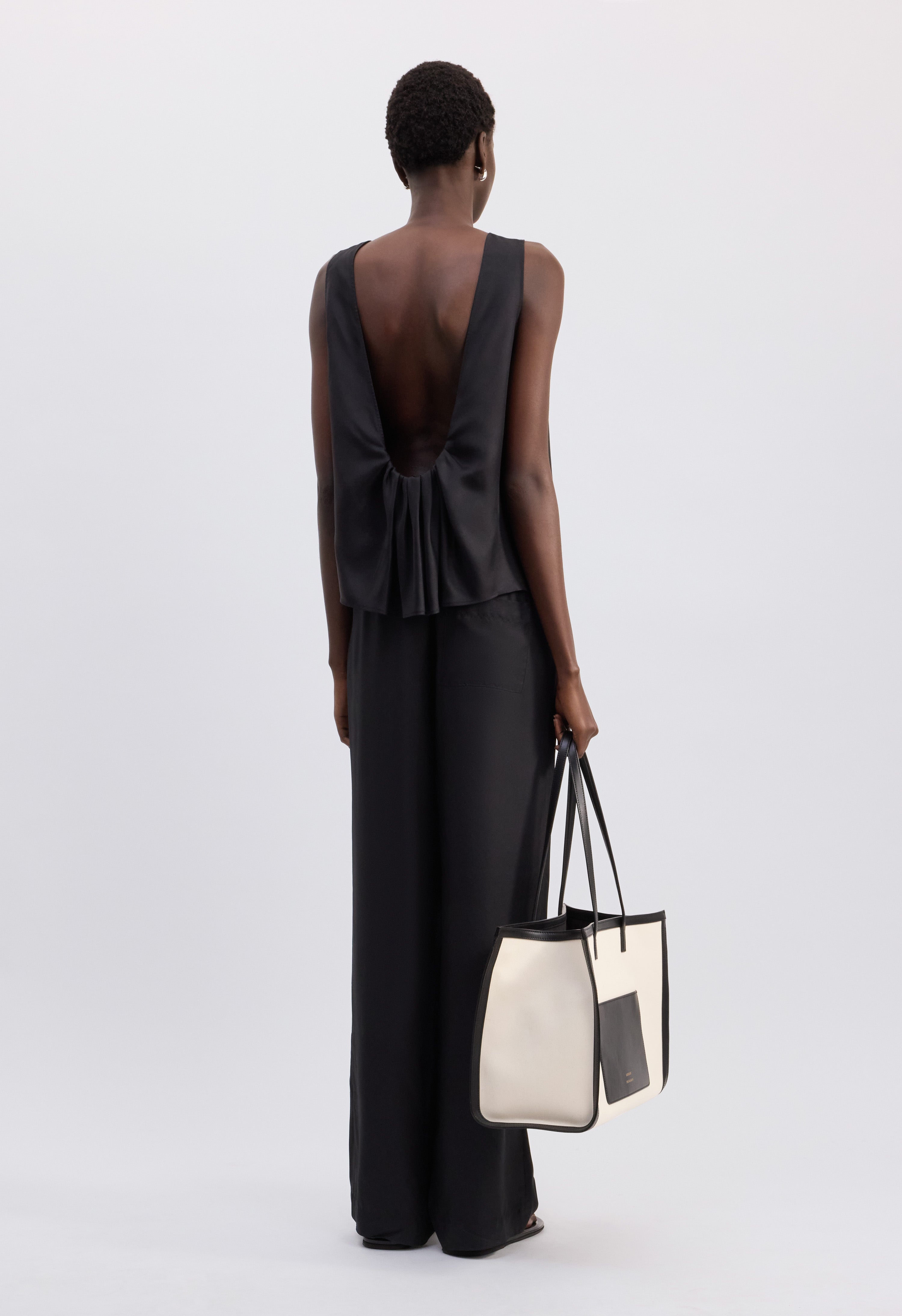 GEMA Sleeveless silk top