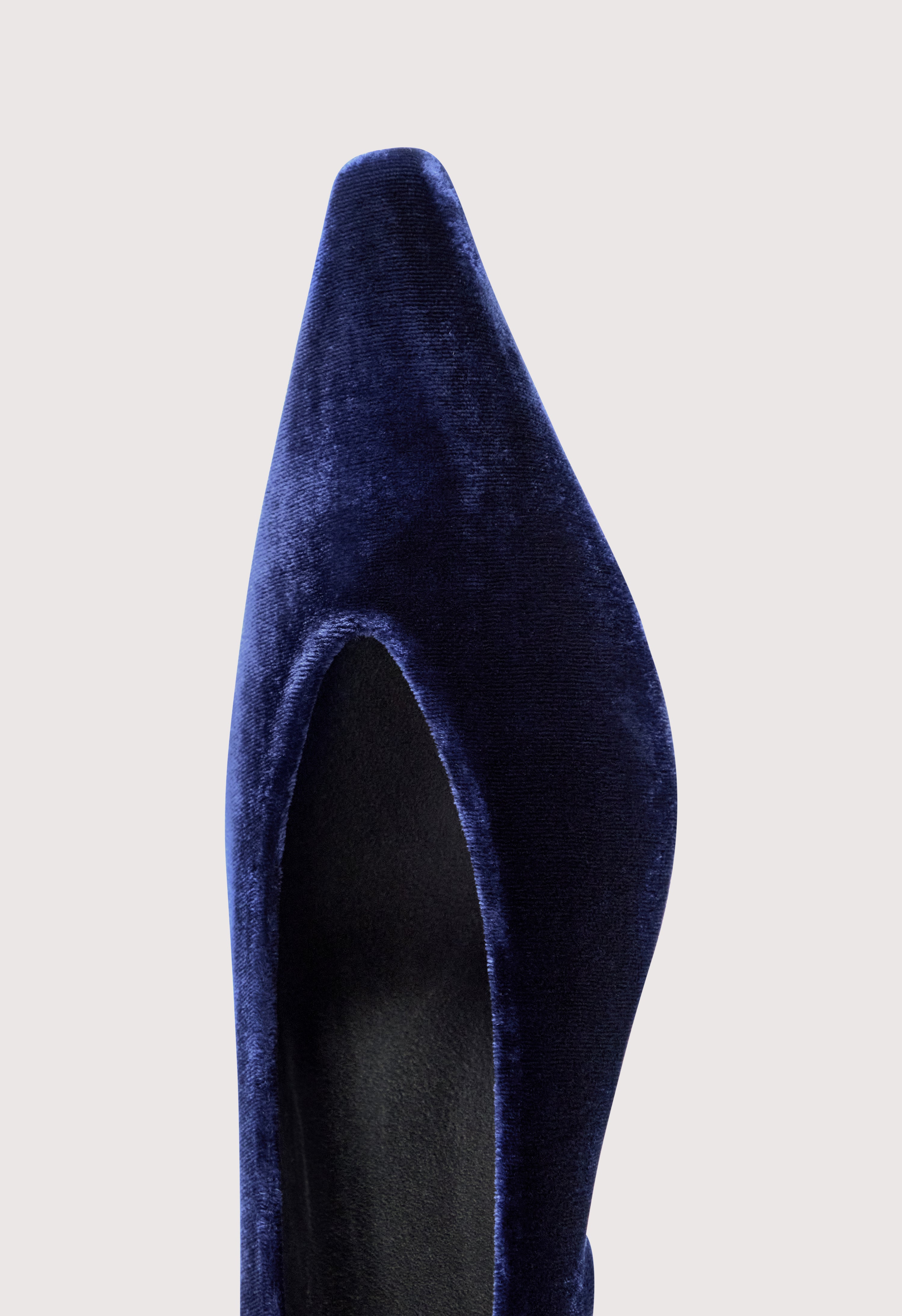 GIADA Velvet kitten heels