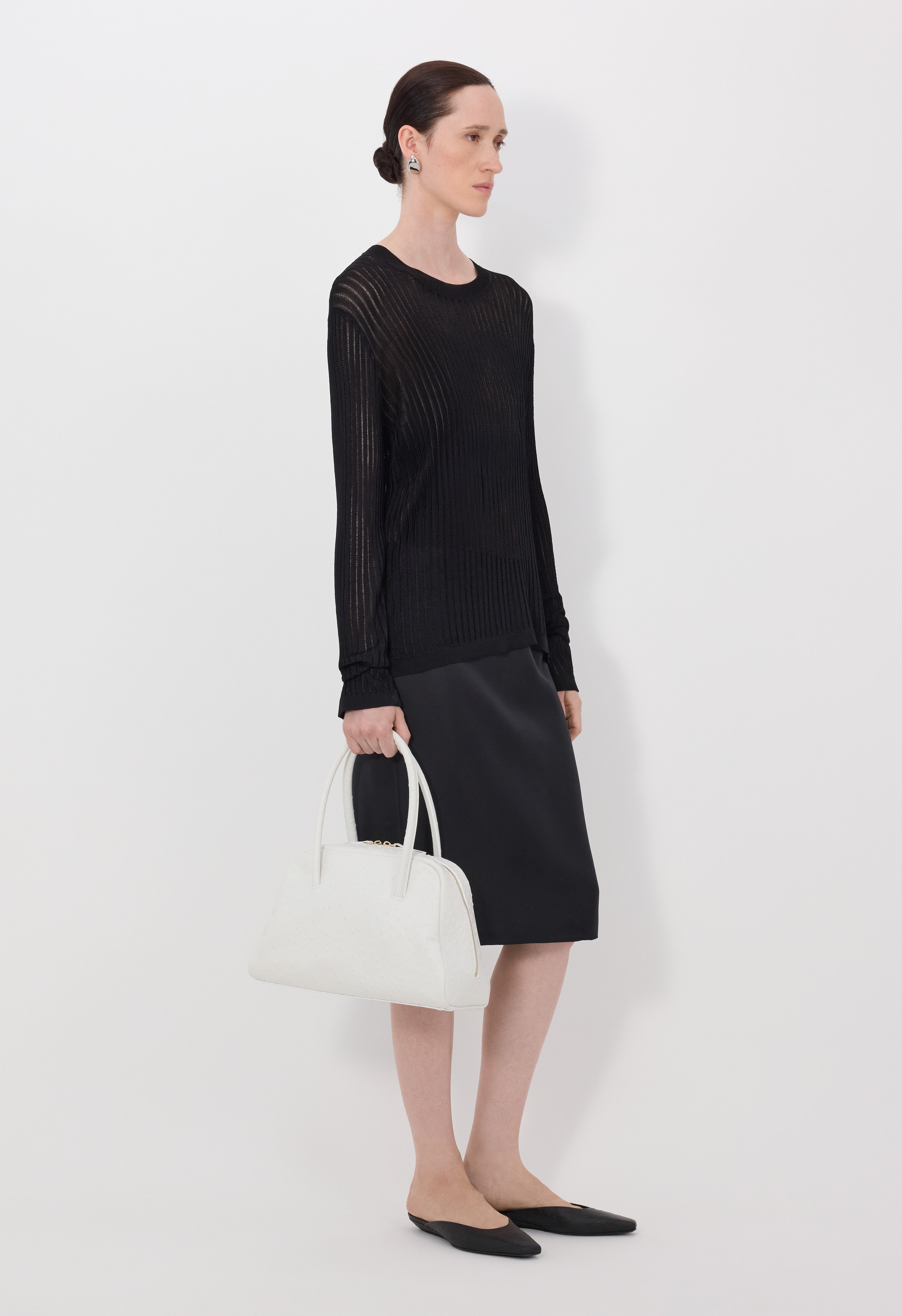 HEDORA Pull semi-transparent