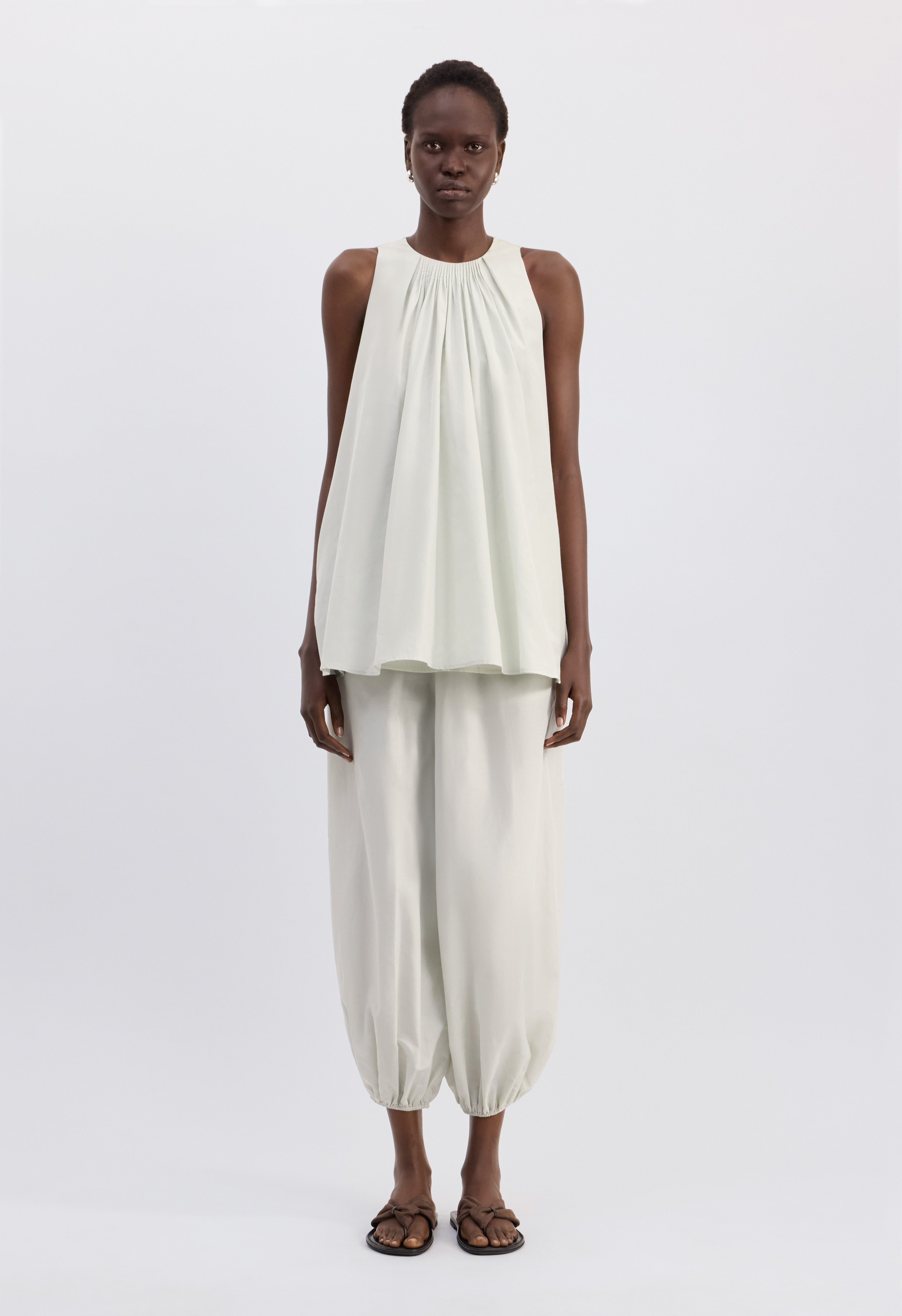 LIAO Flaring gathered top