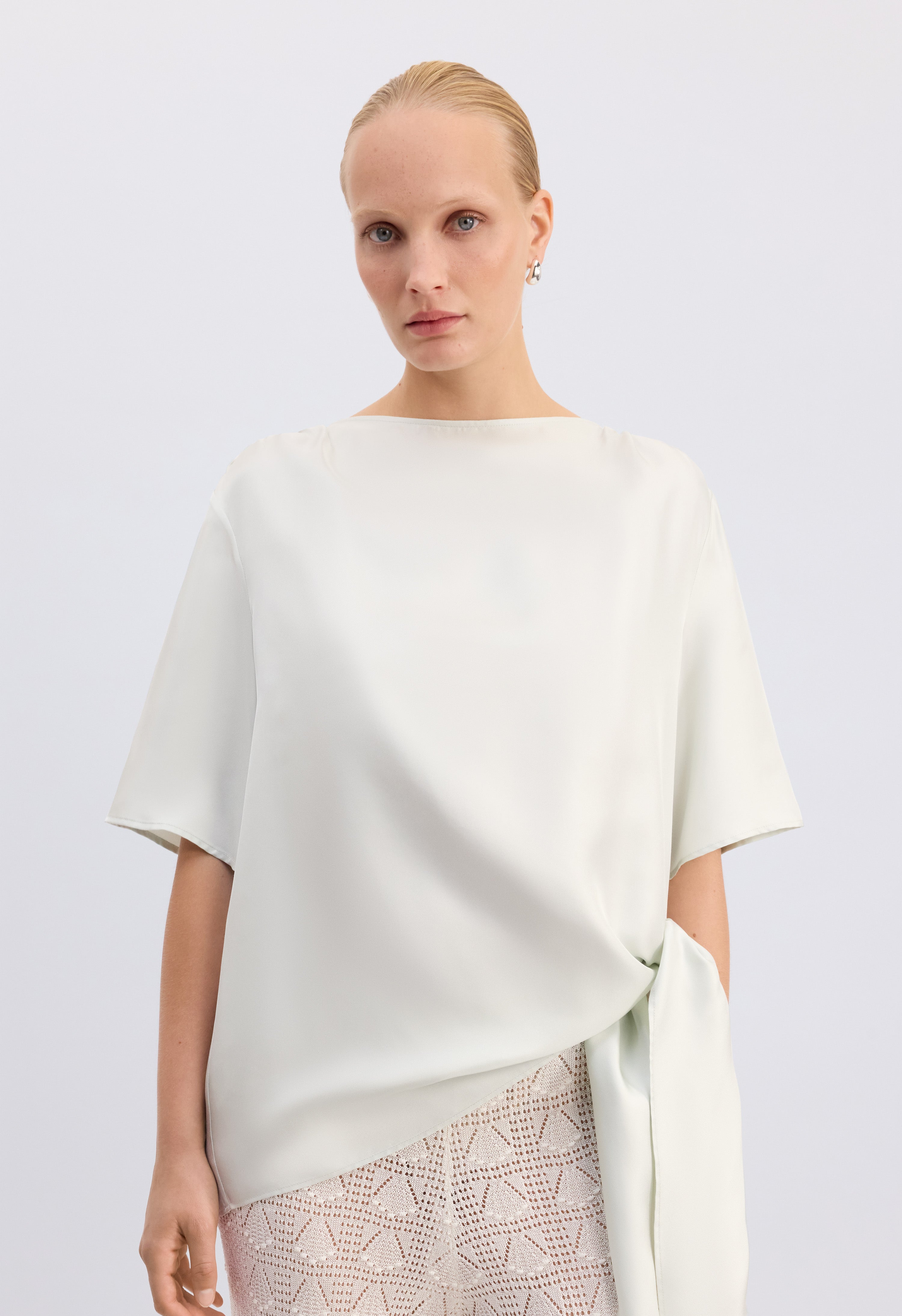 MANO Asymmetric silk top