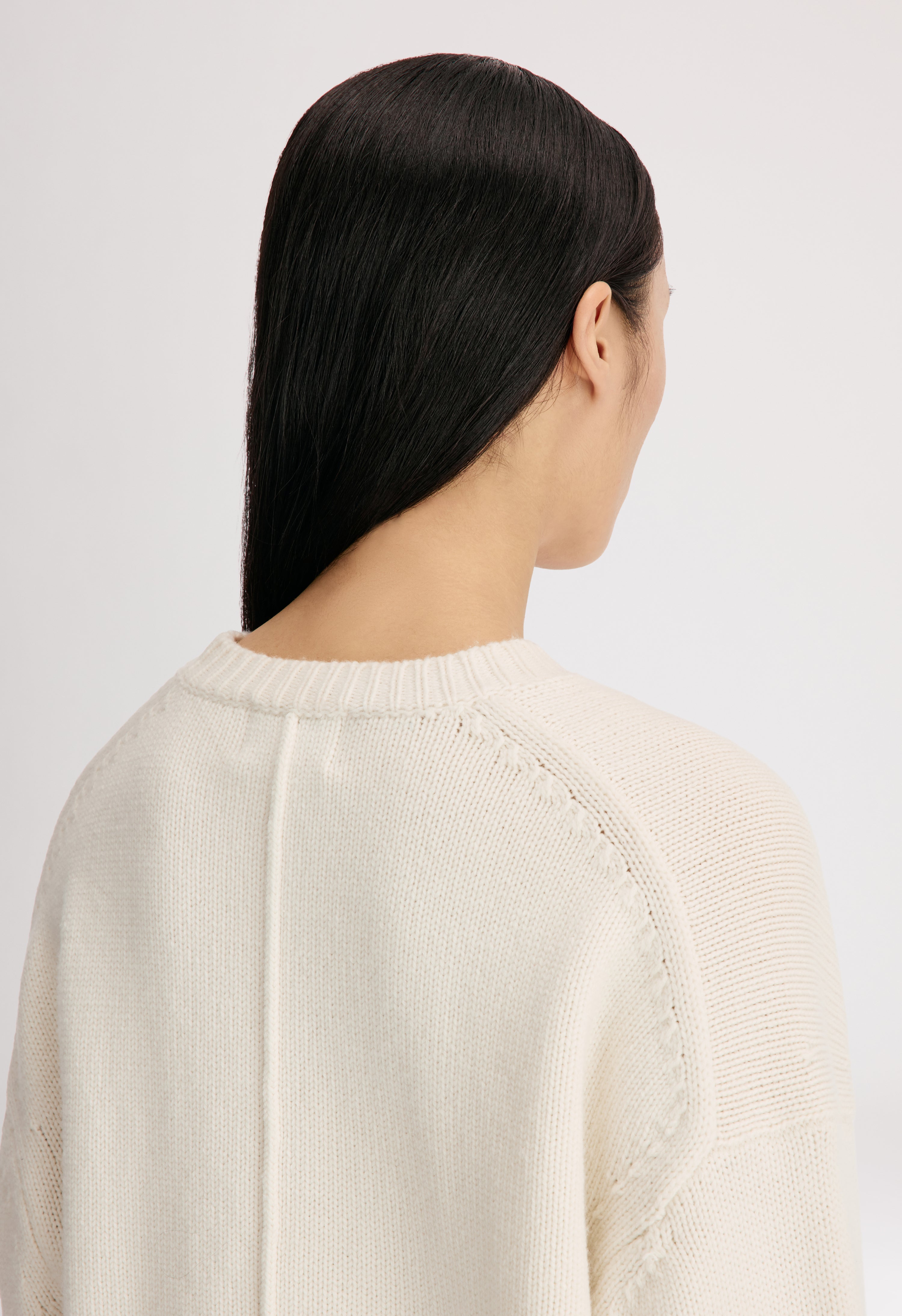 PIA LDS OVERSIZED SWEATER