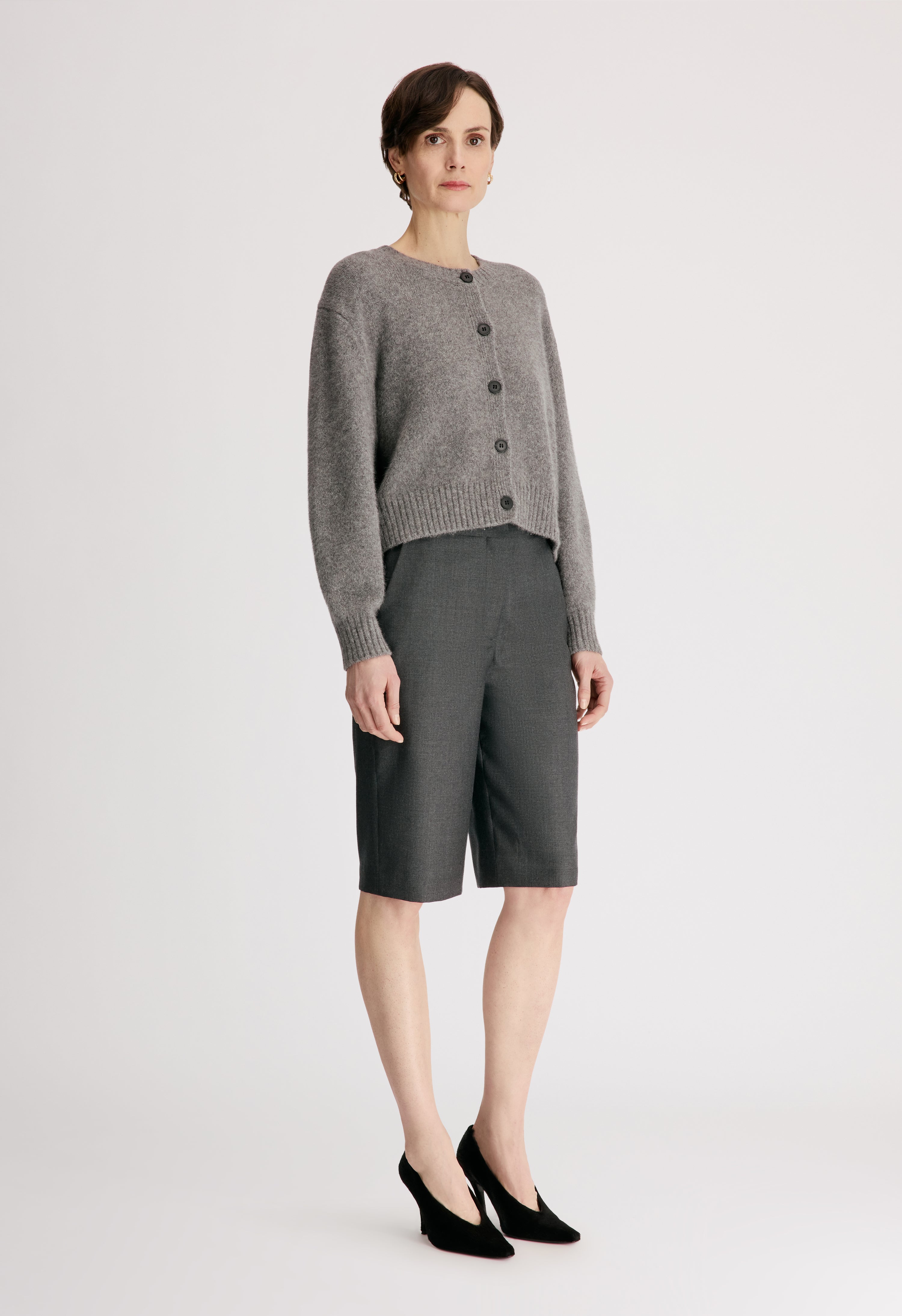ROBI Virgin wool bermudas