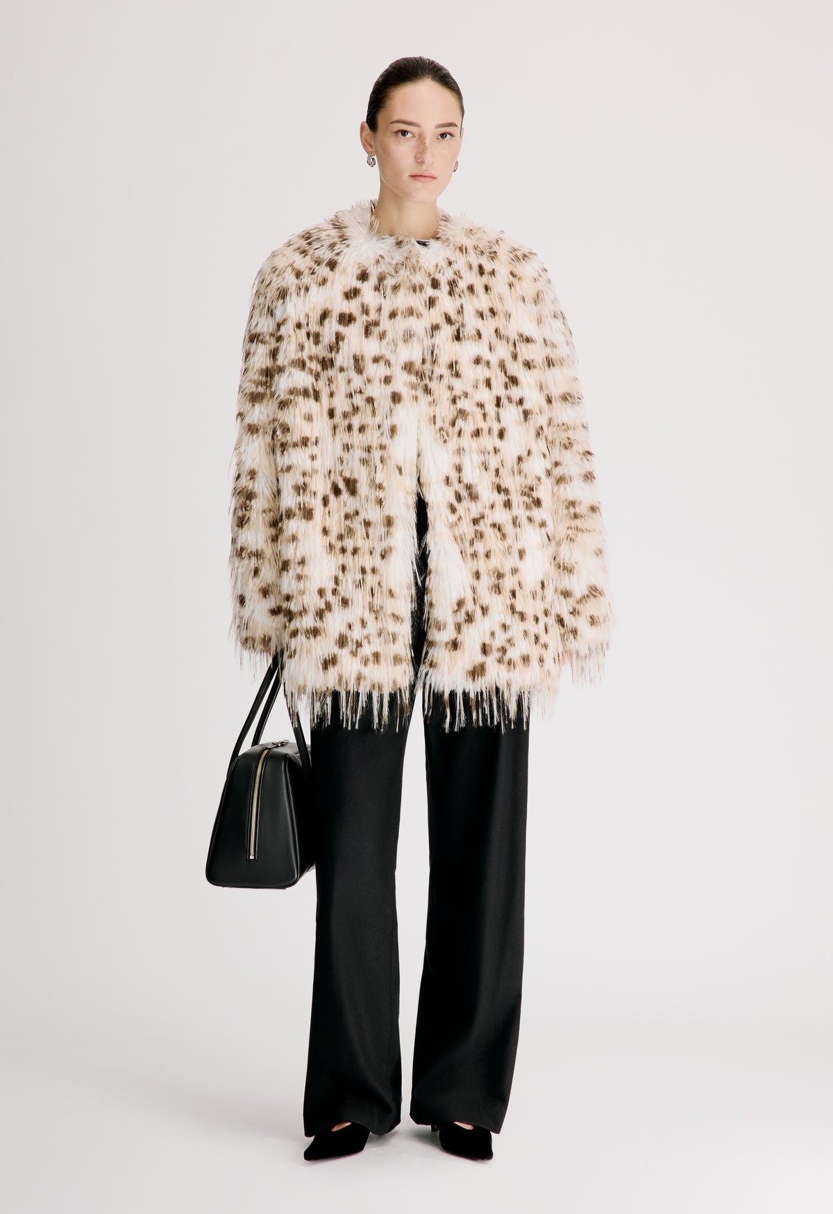 ROWE Faux fur coat