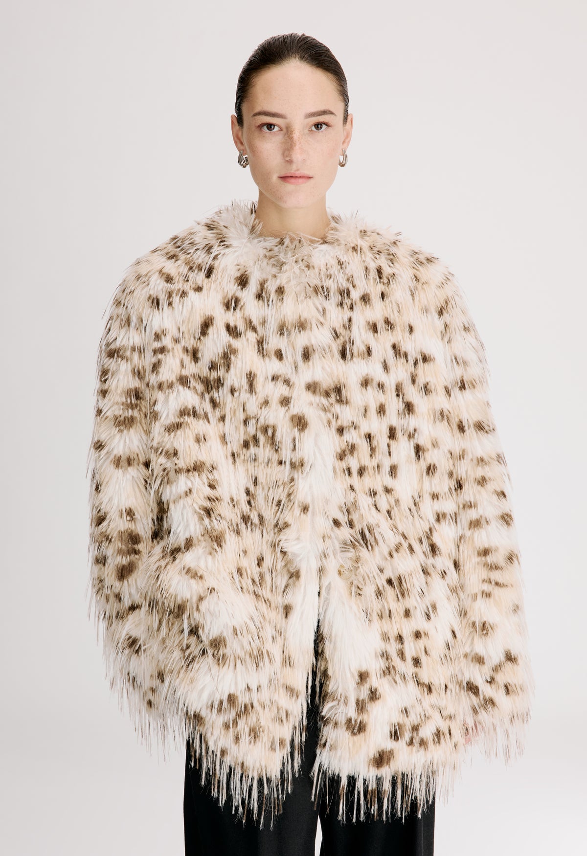 ROWE Faux fur coat