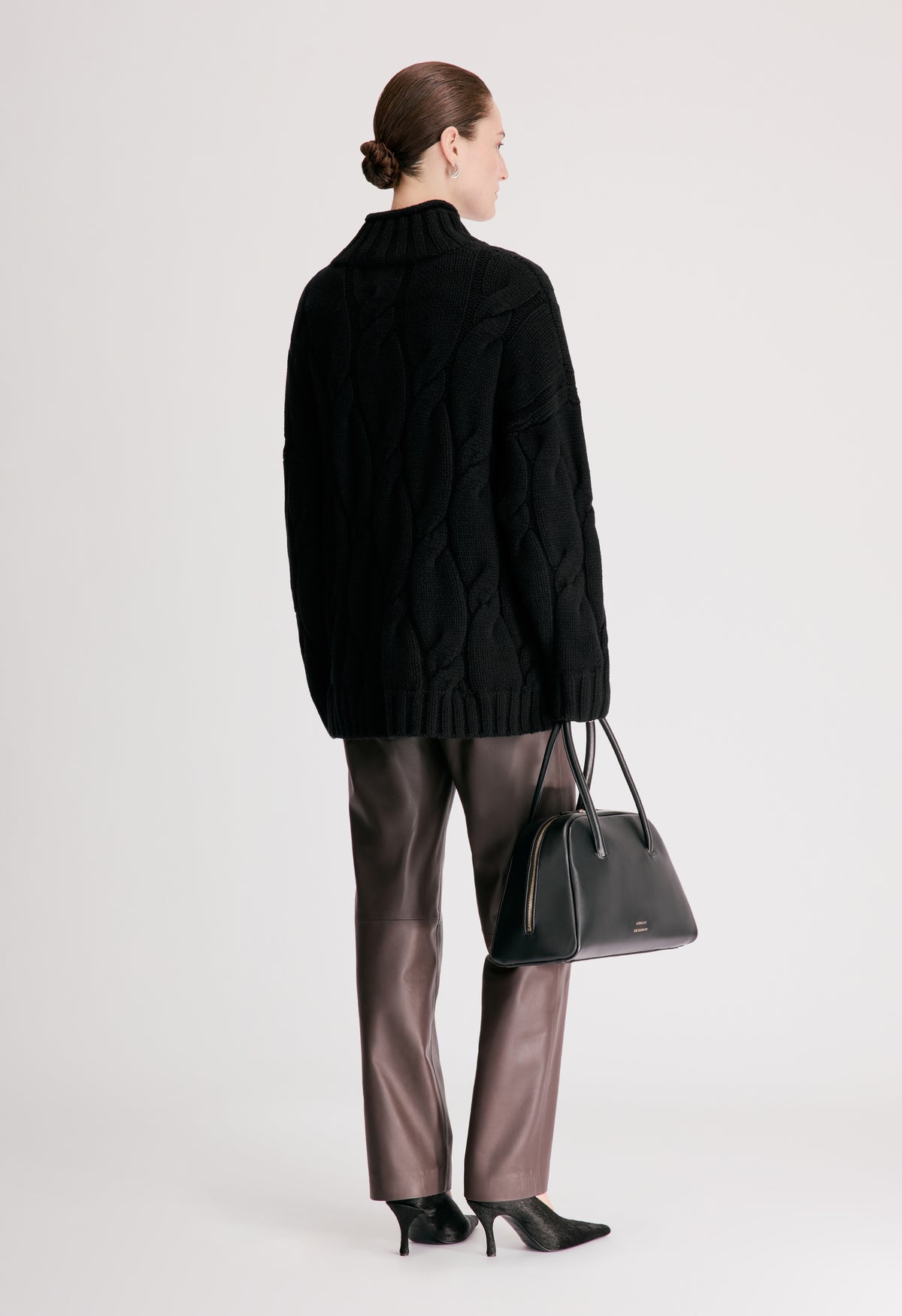 WARA Cashmere cable knit