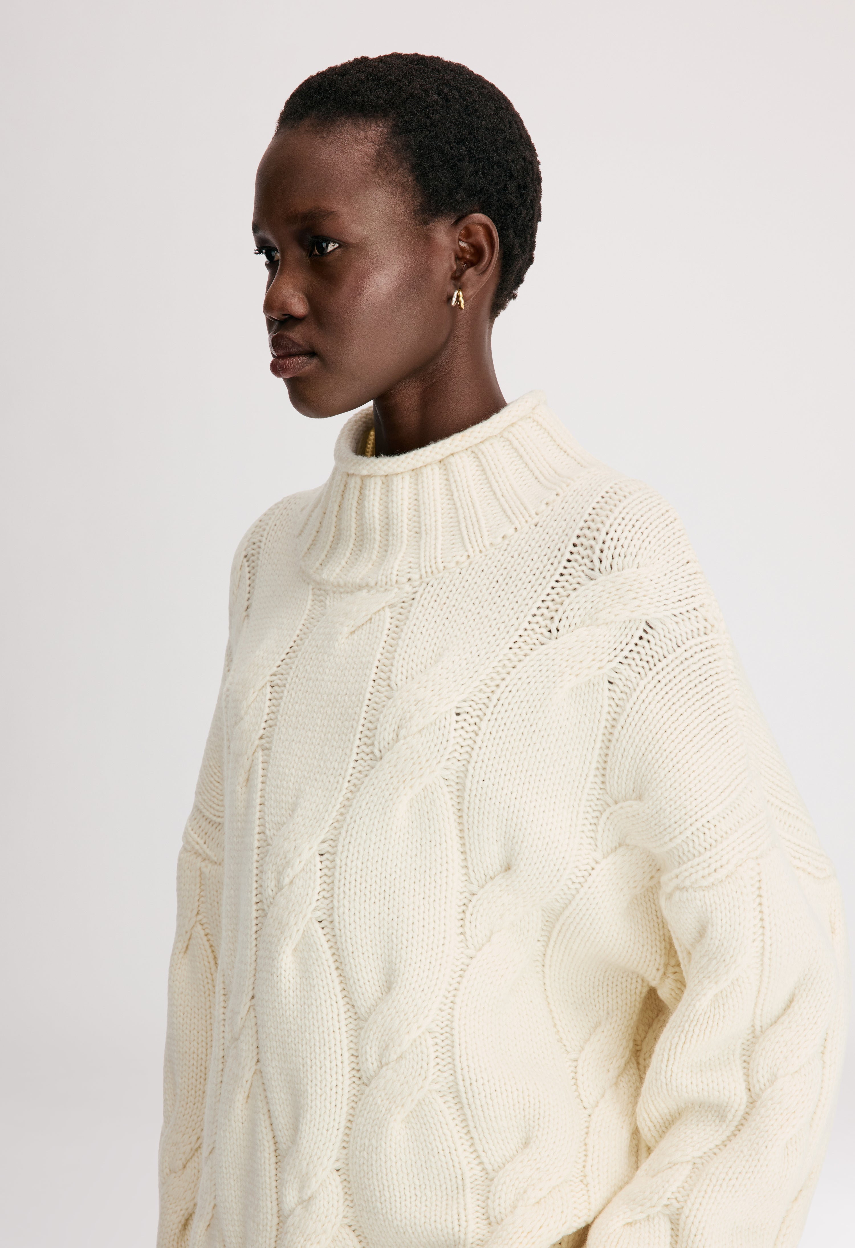 WARA Cashmere cable knit
