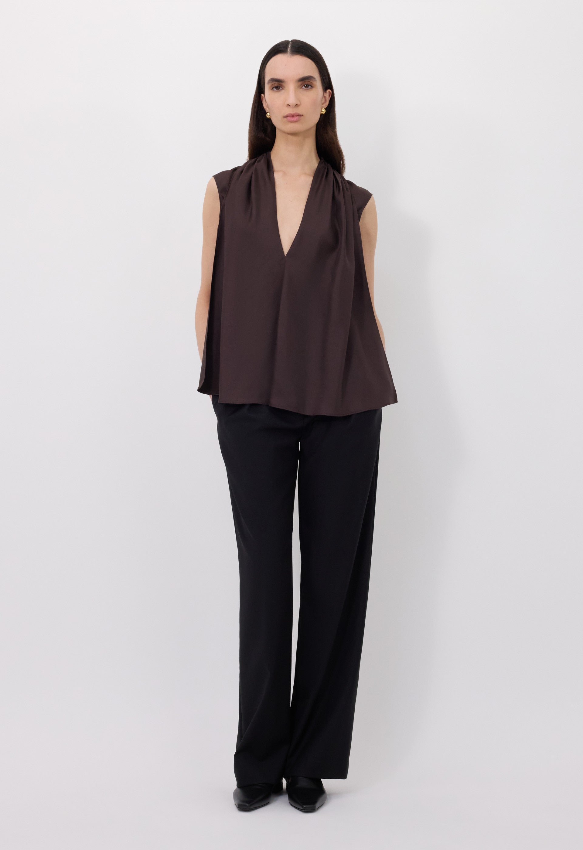 SADE Sleeveless silk top
