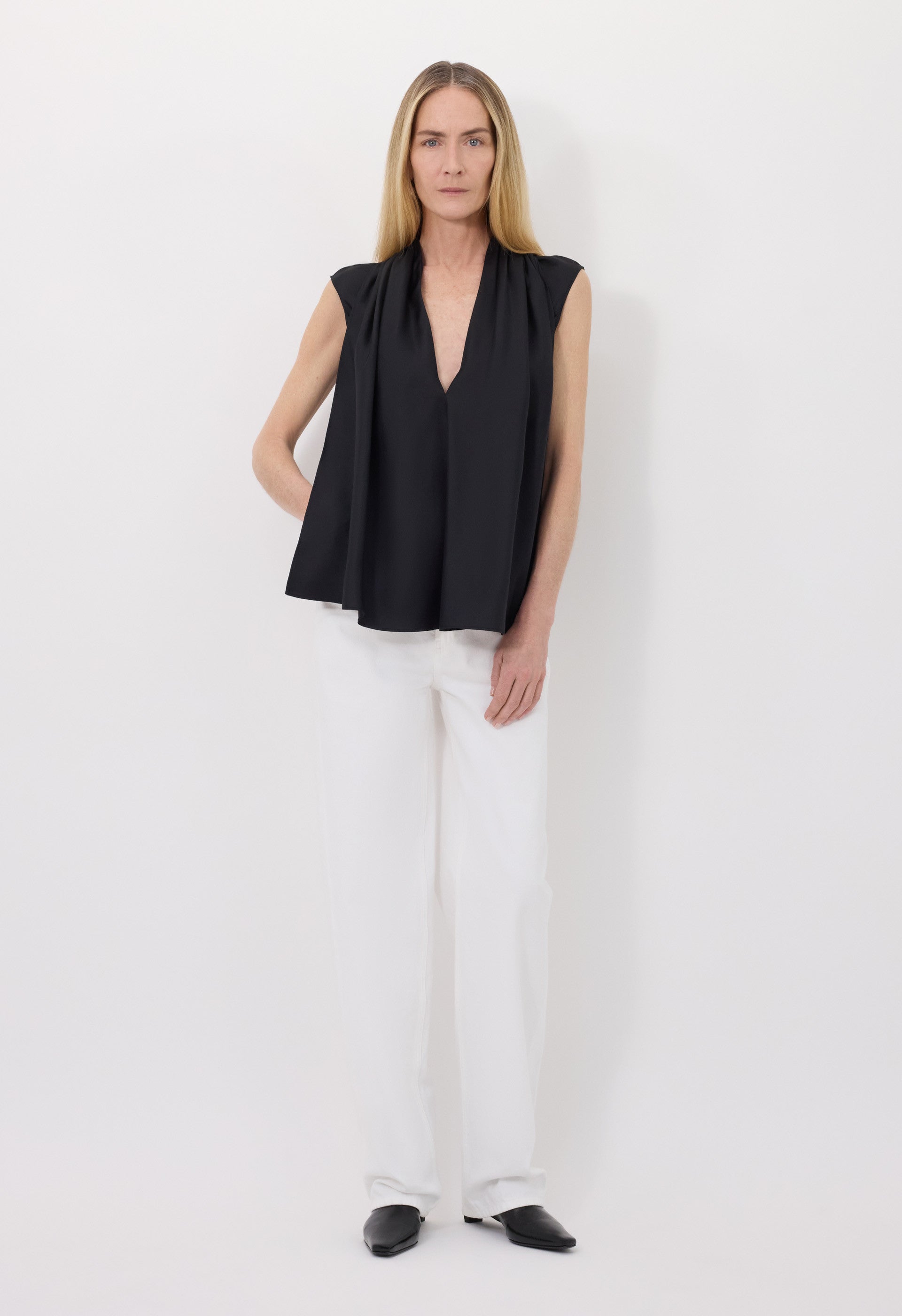 SADE Sleeveless silk top