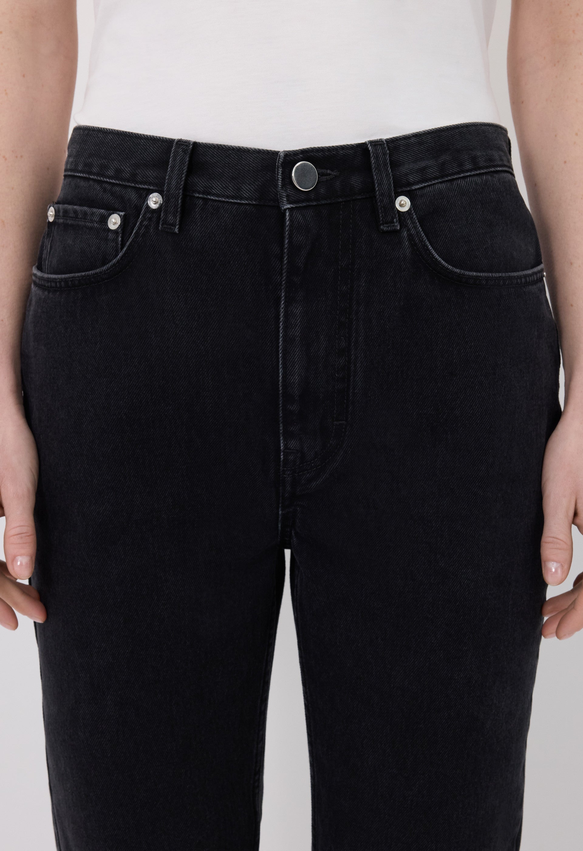 【関税込み】Loulou de Saison ブルー Jude ジーンズ LouLou De Saison light-wash wide-leg Jeans | Blue | FARFETCH JO
