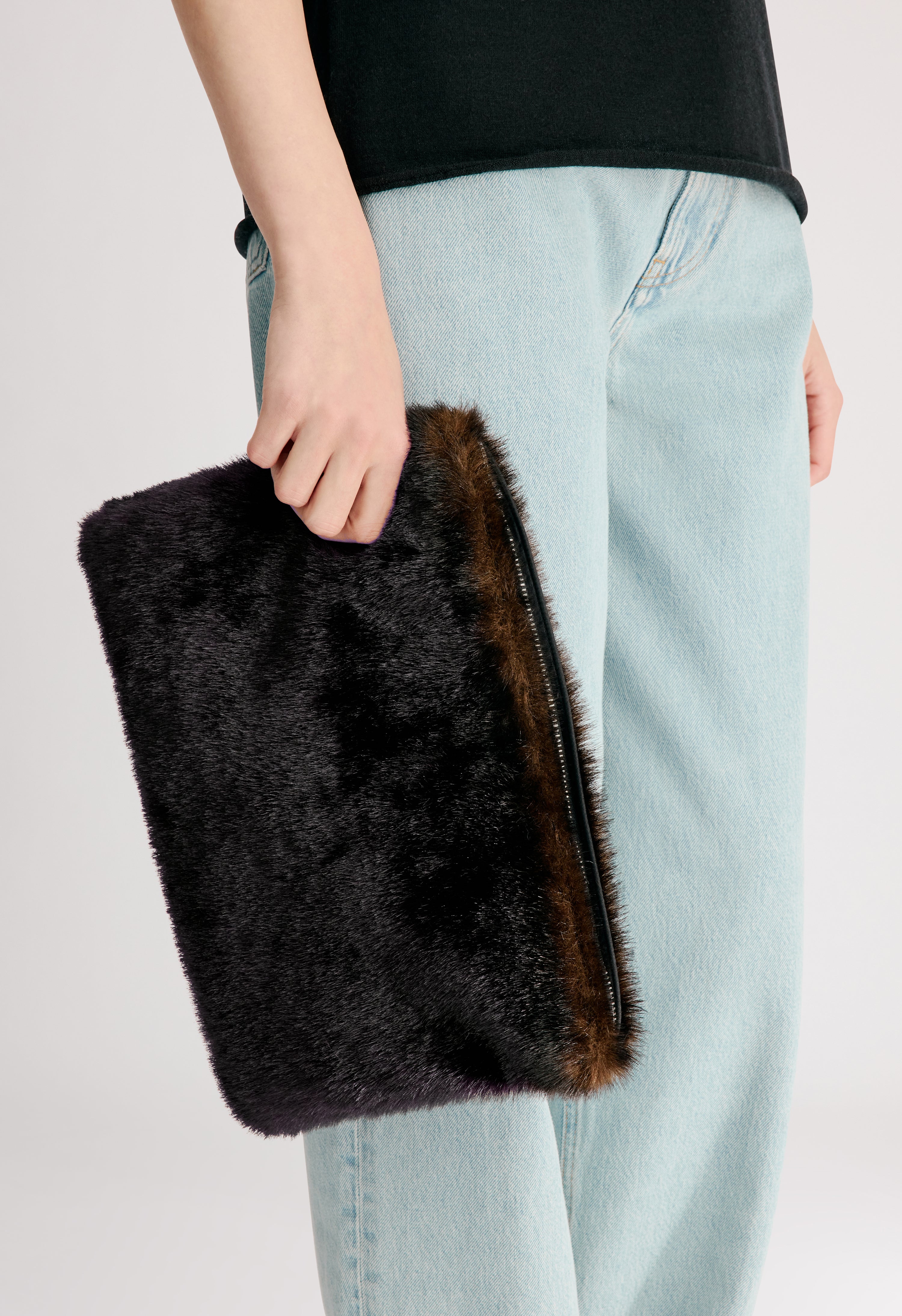 FLINT Pochette en fausse fourrure