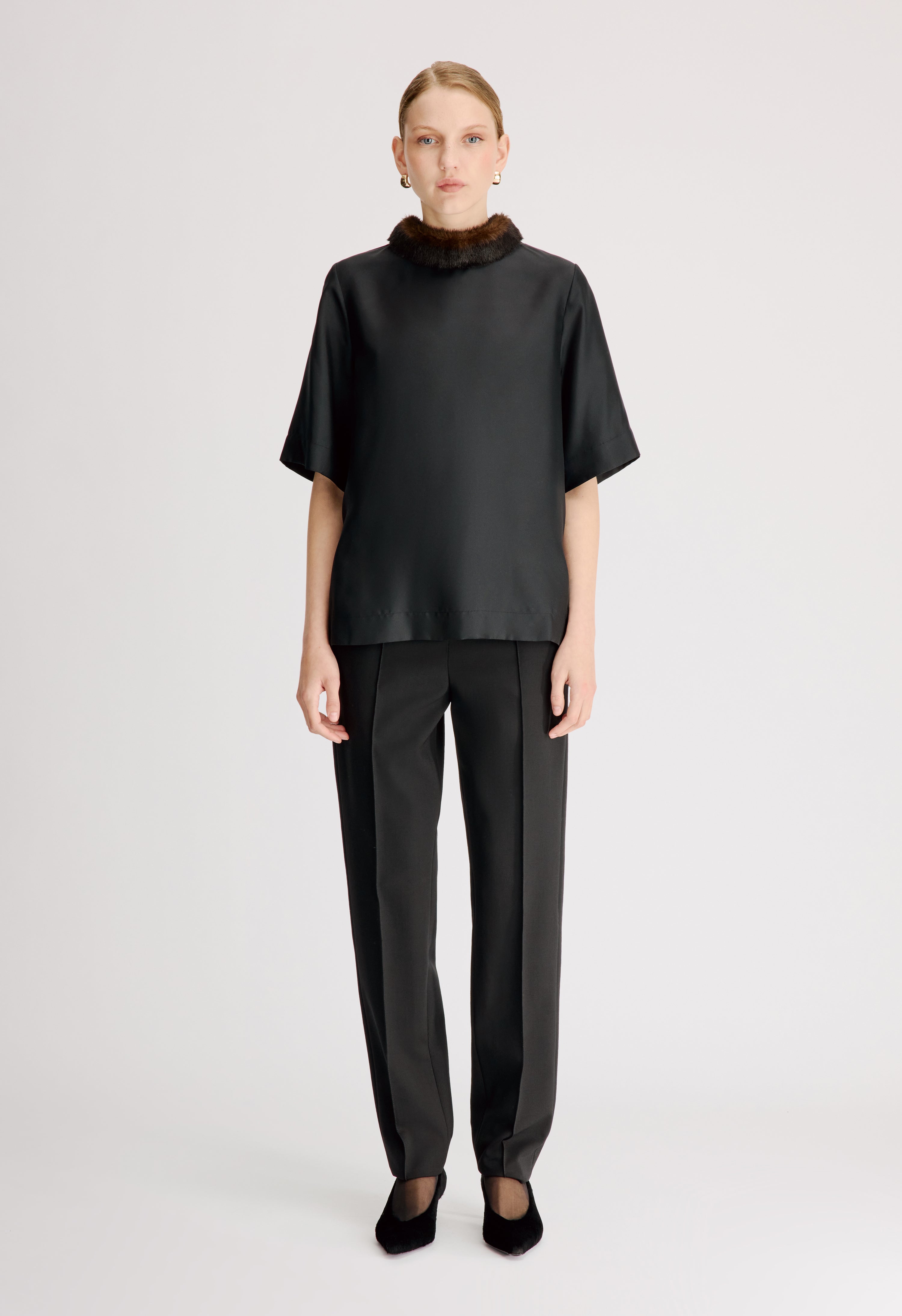DANA Faux fur collar silk twill top