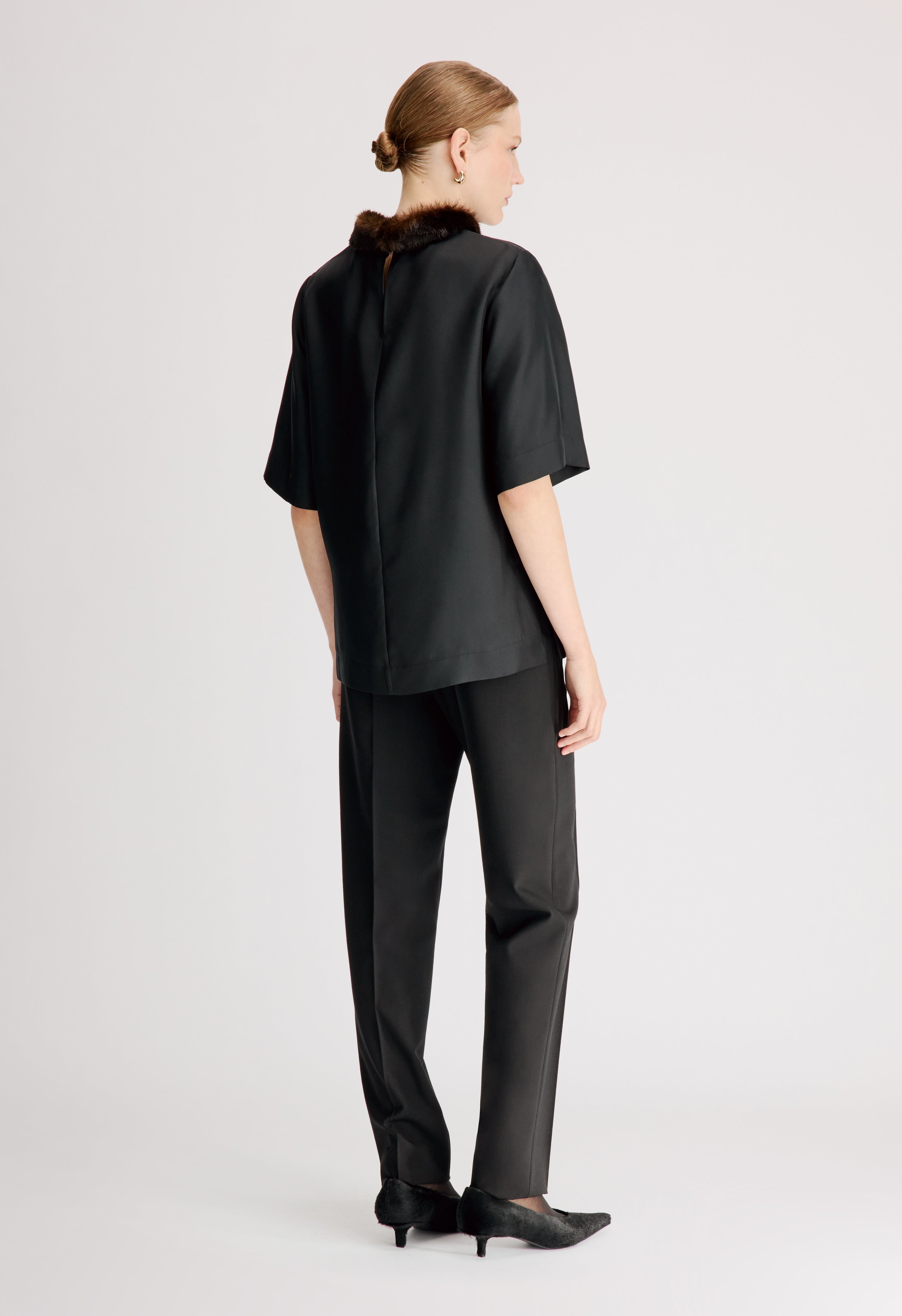 DANA Faux fur collar silk twill top