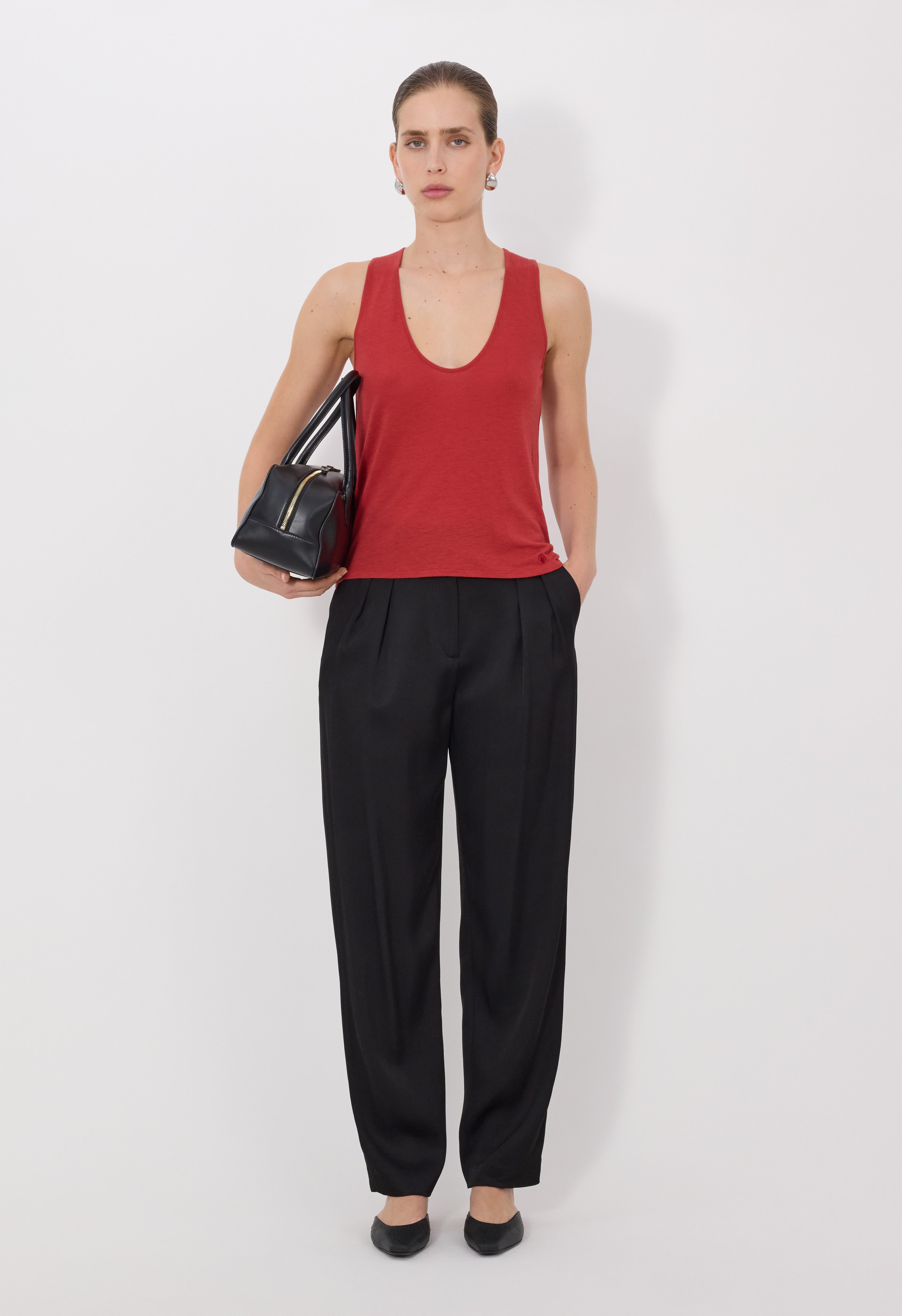 ALBIA LDS U neck tank top