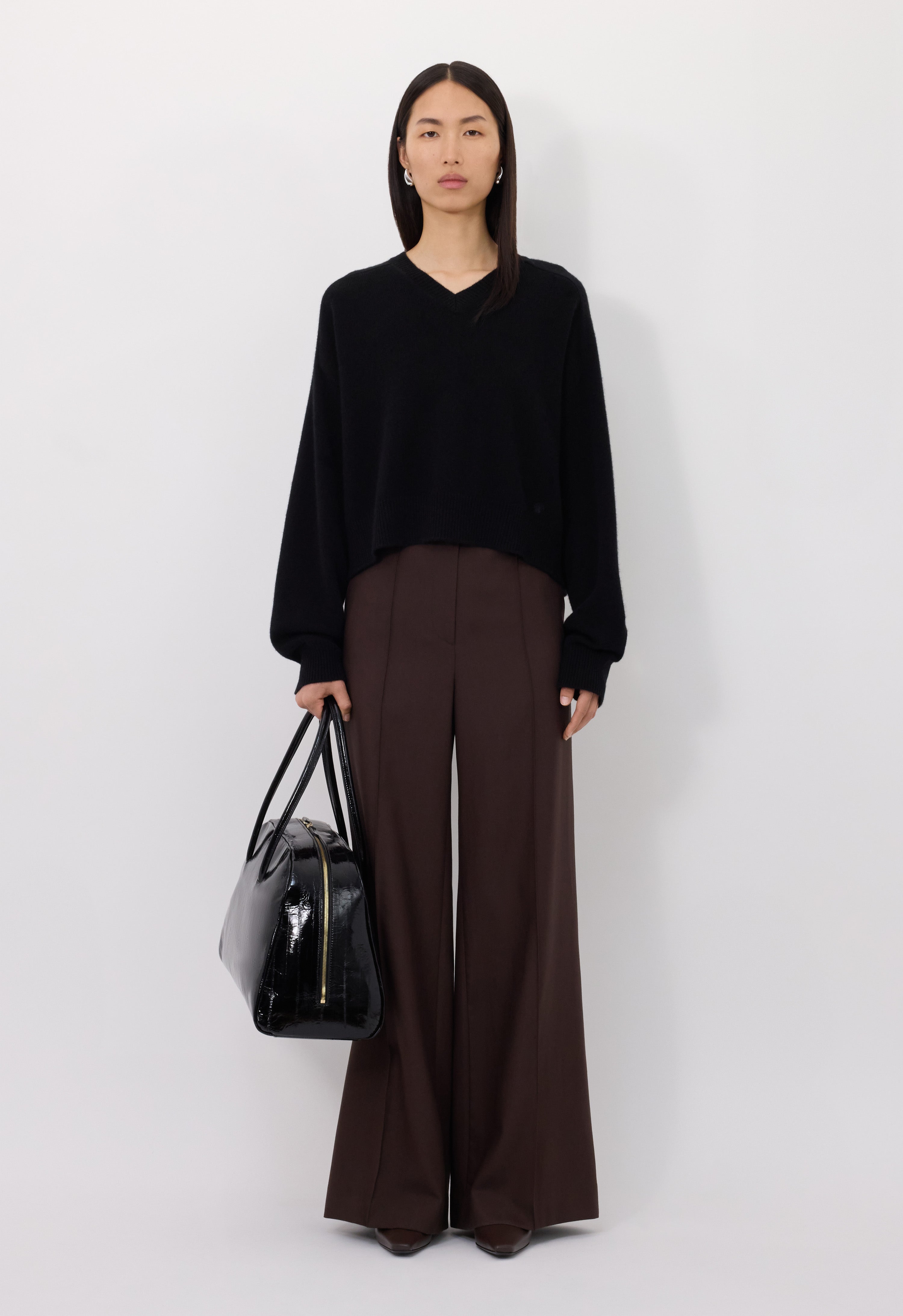 ANZOR LDS Cashmere V neck sweater