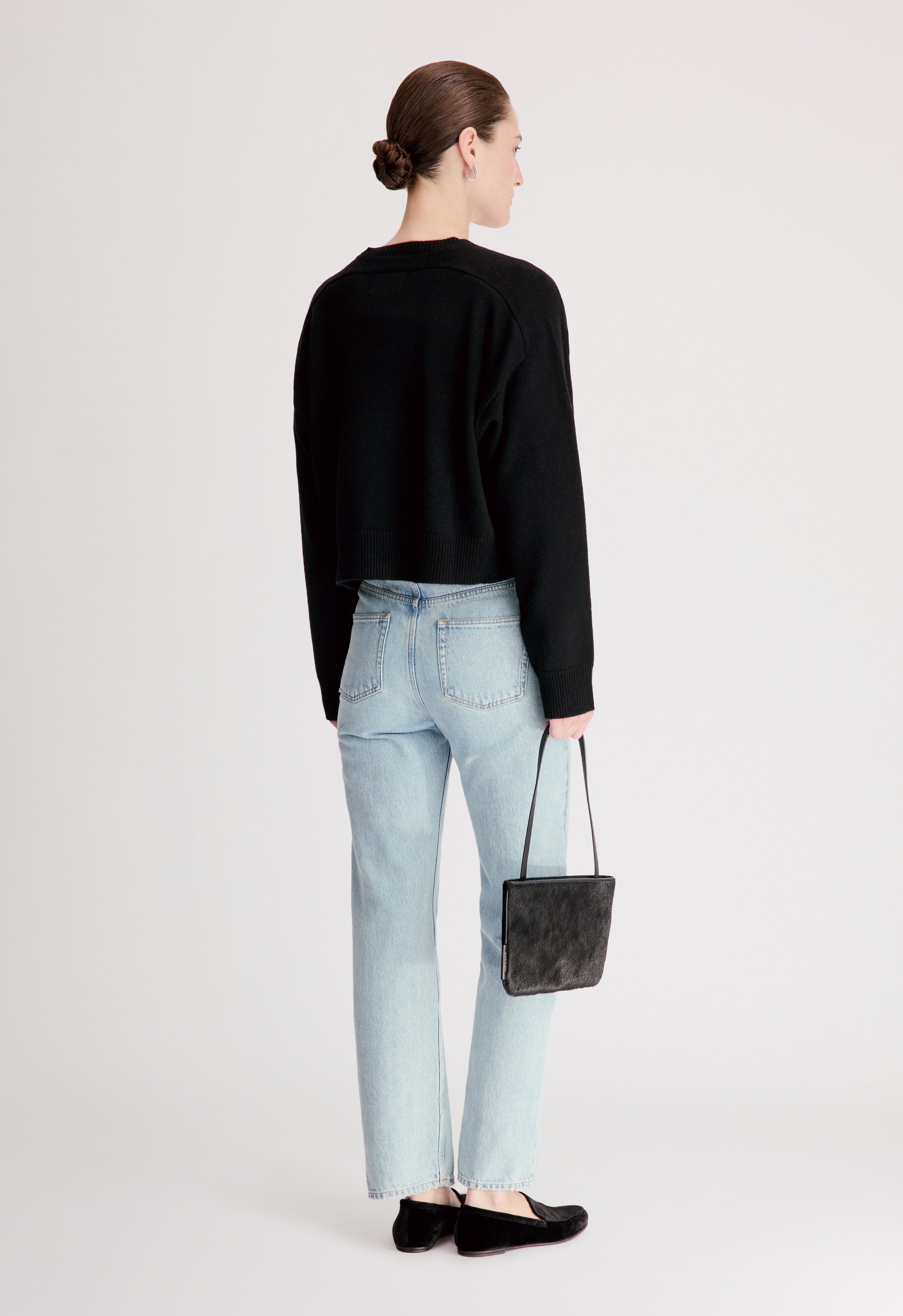 ANZOR LDS Cashmere V neck sweater