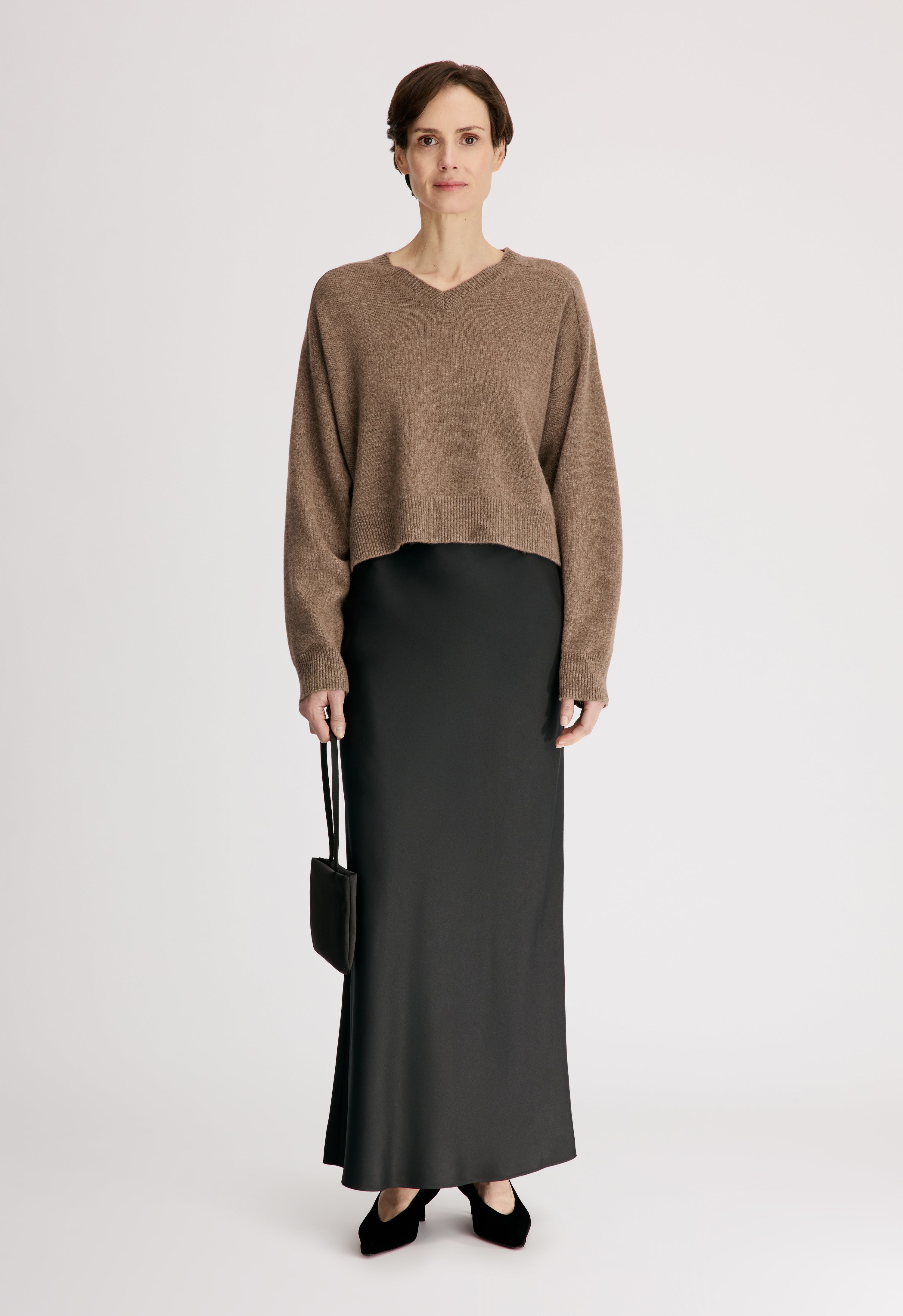ANZOR LDS V neck cashmere sweater