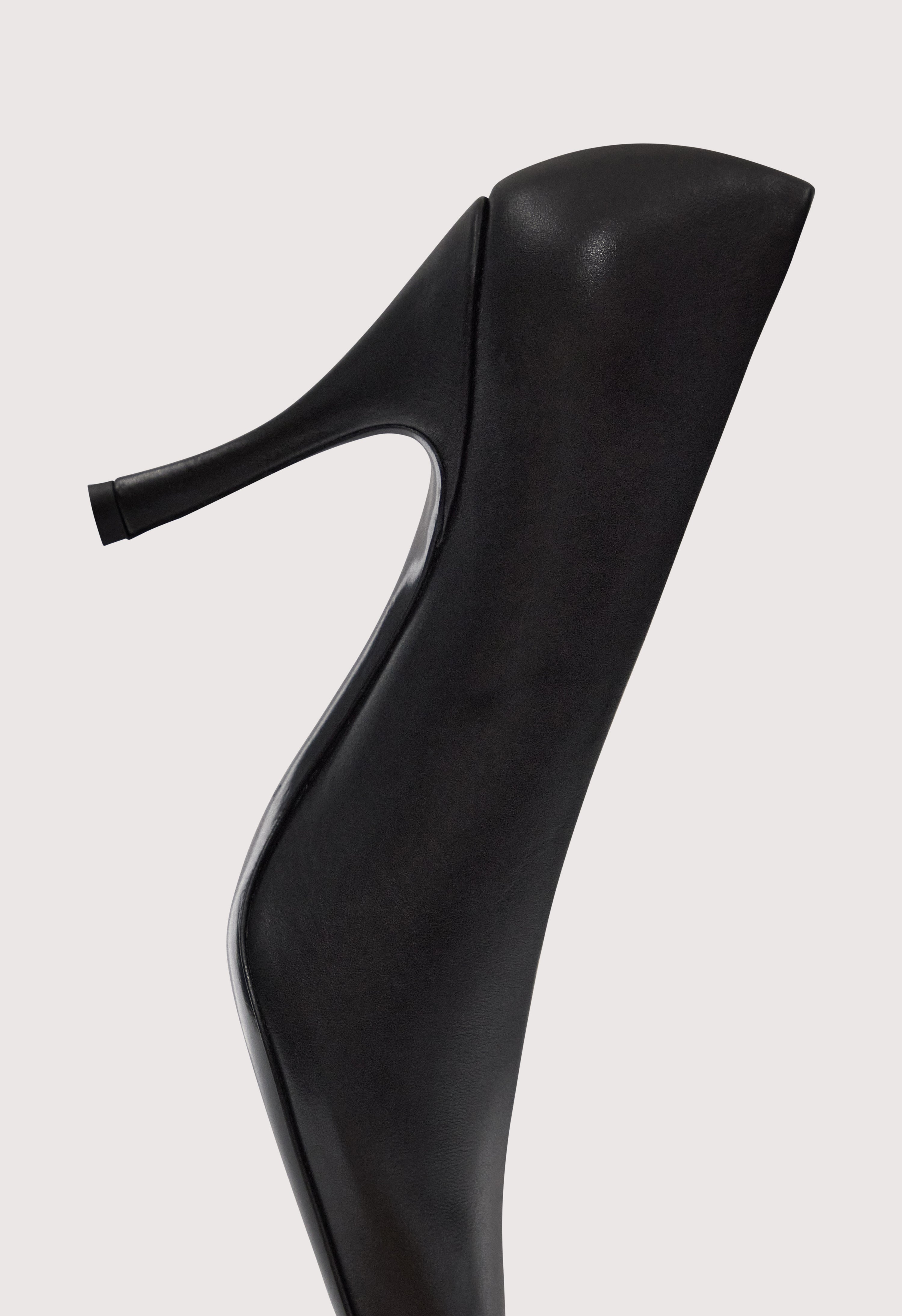 AUBREY Calf leather pumps
