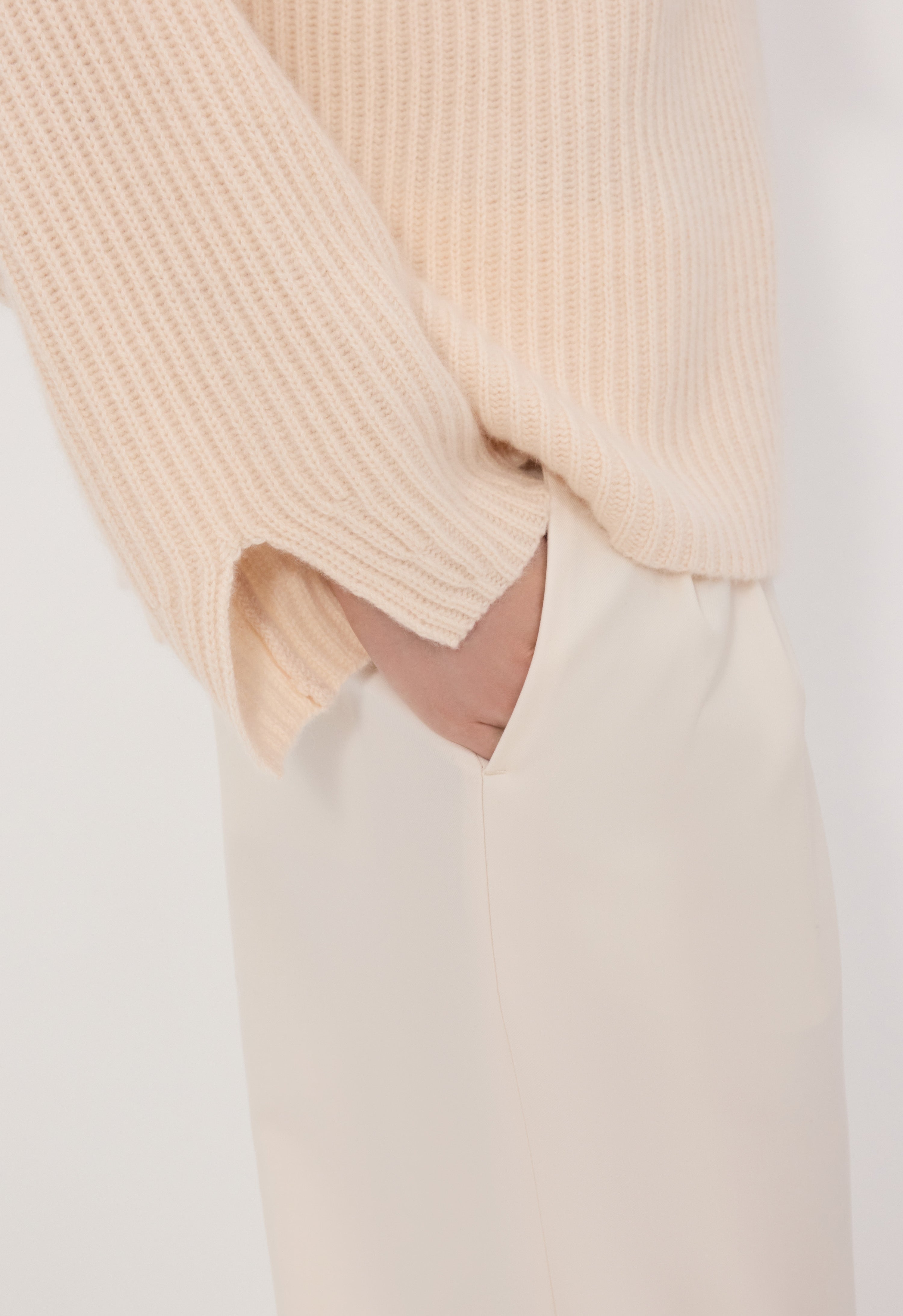 AXEL LDS Ribbed cashmere sweater