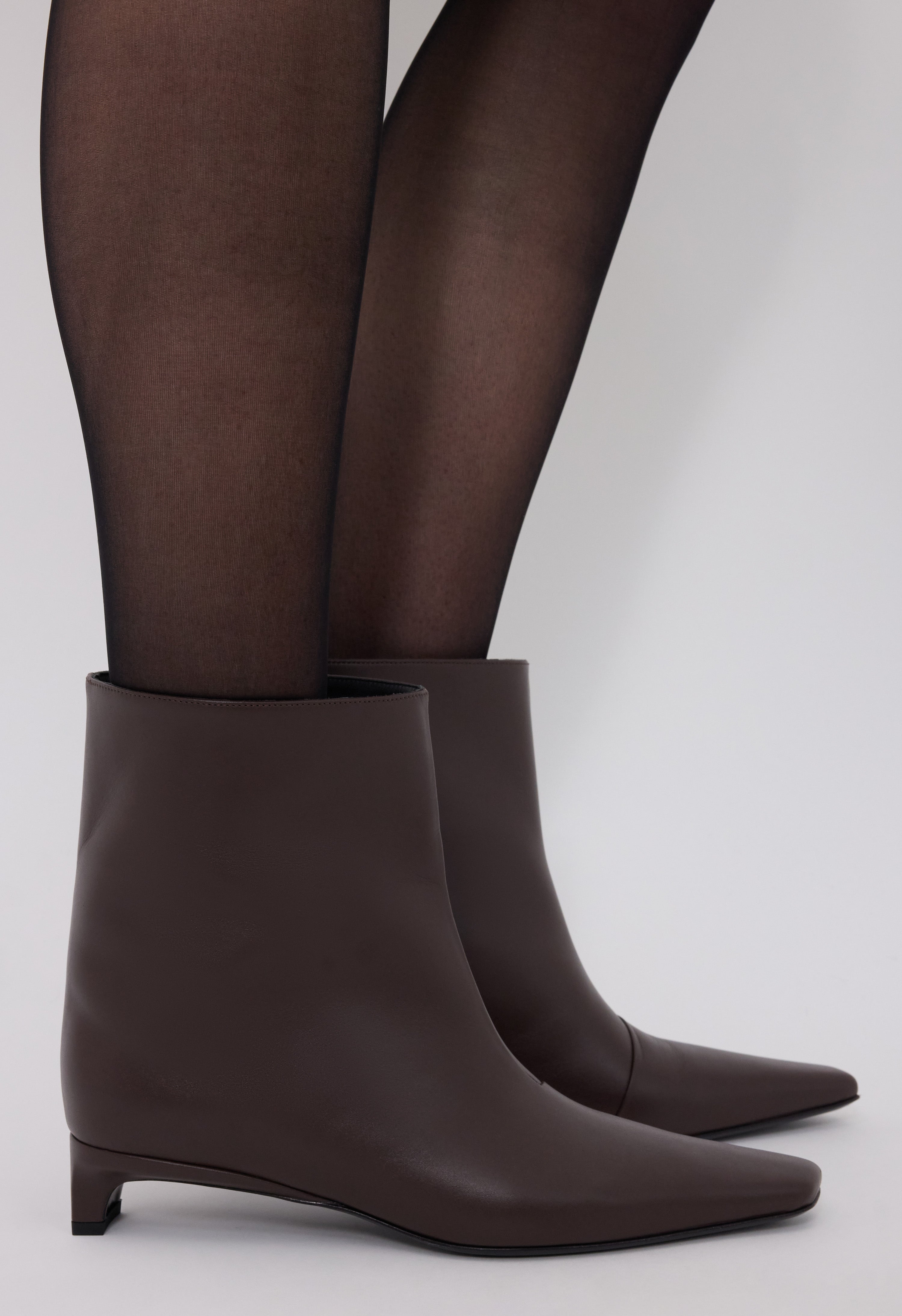 CELINE LDS Leather ankle boots