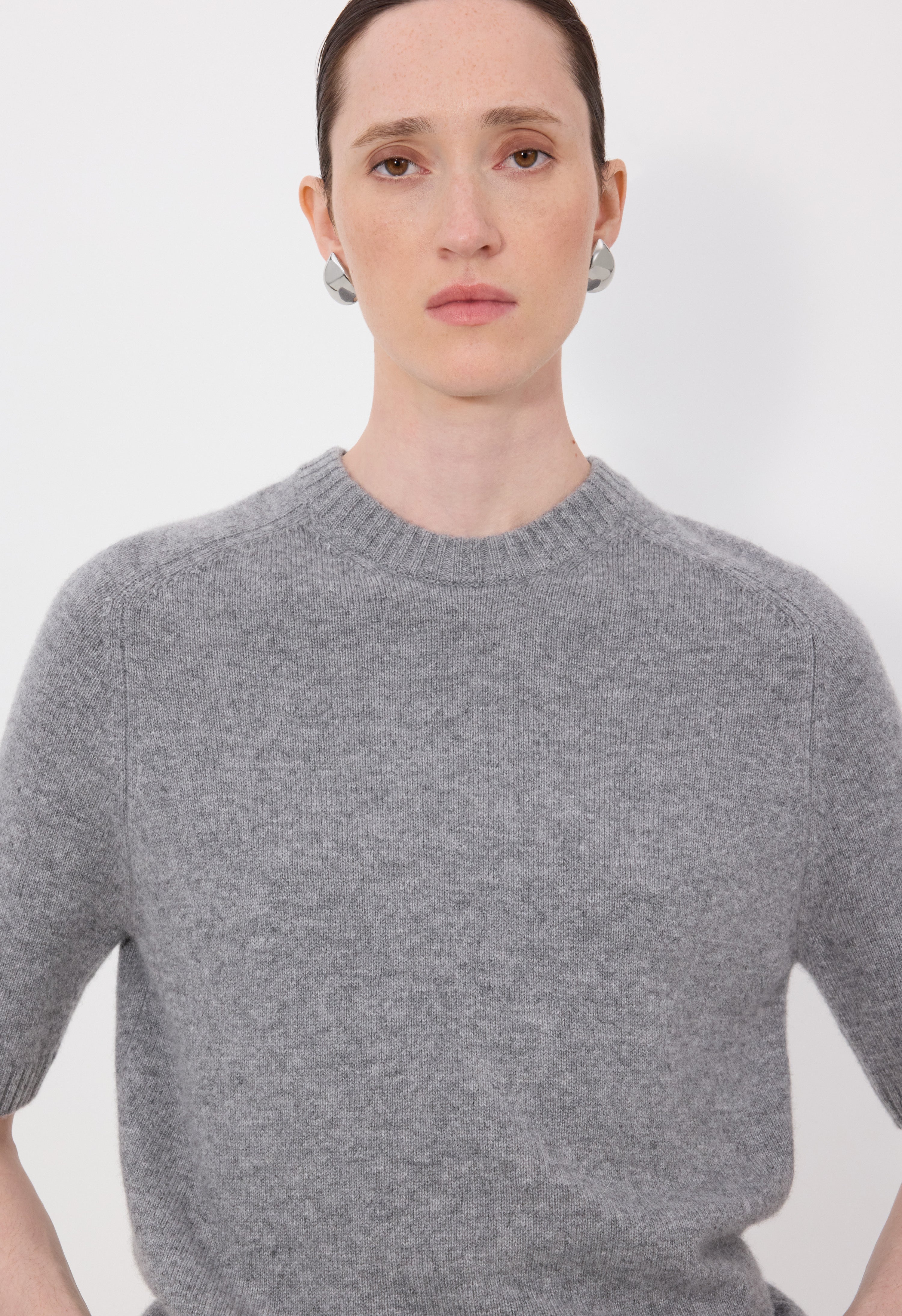 DARA Haut à manches courtes en cachemire