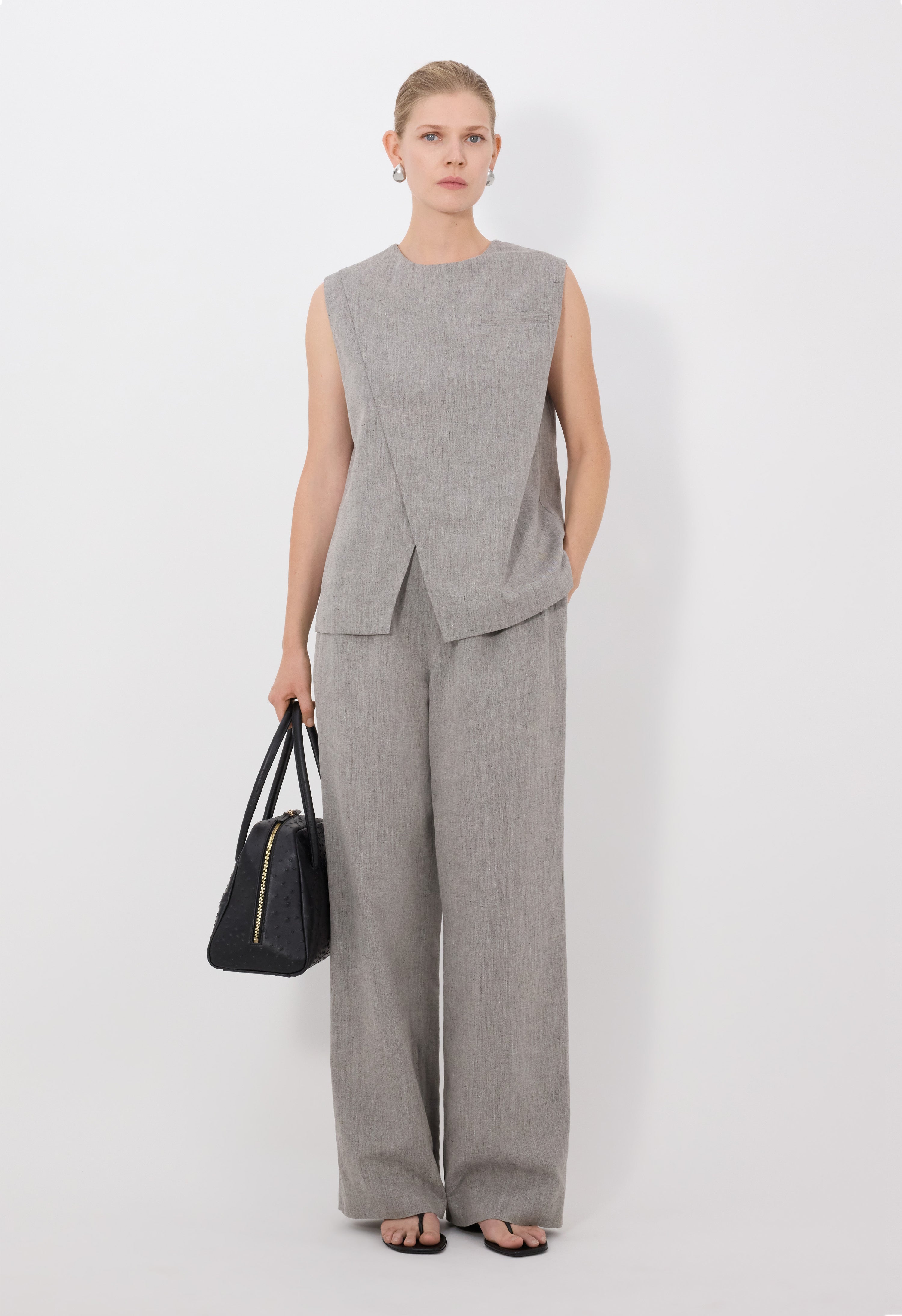 DELLA Asymmetric linen cotton top