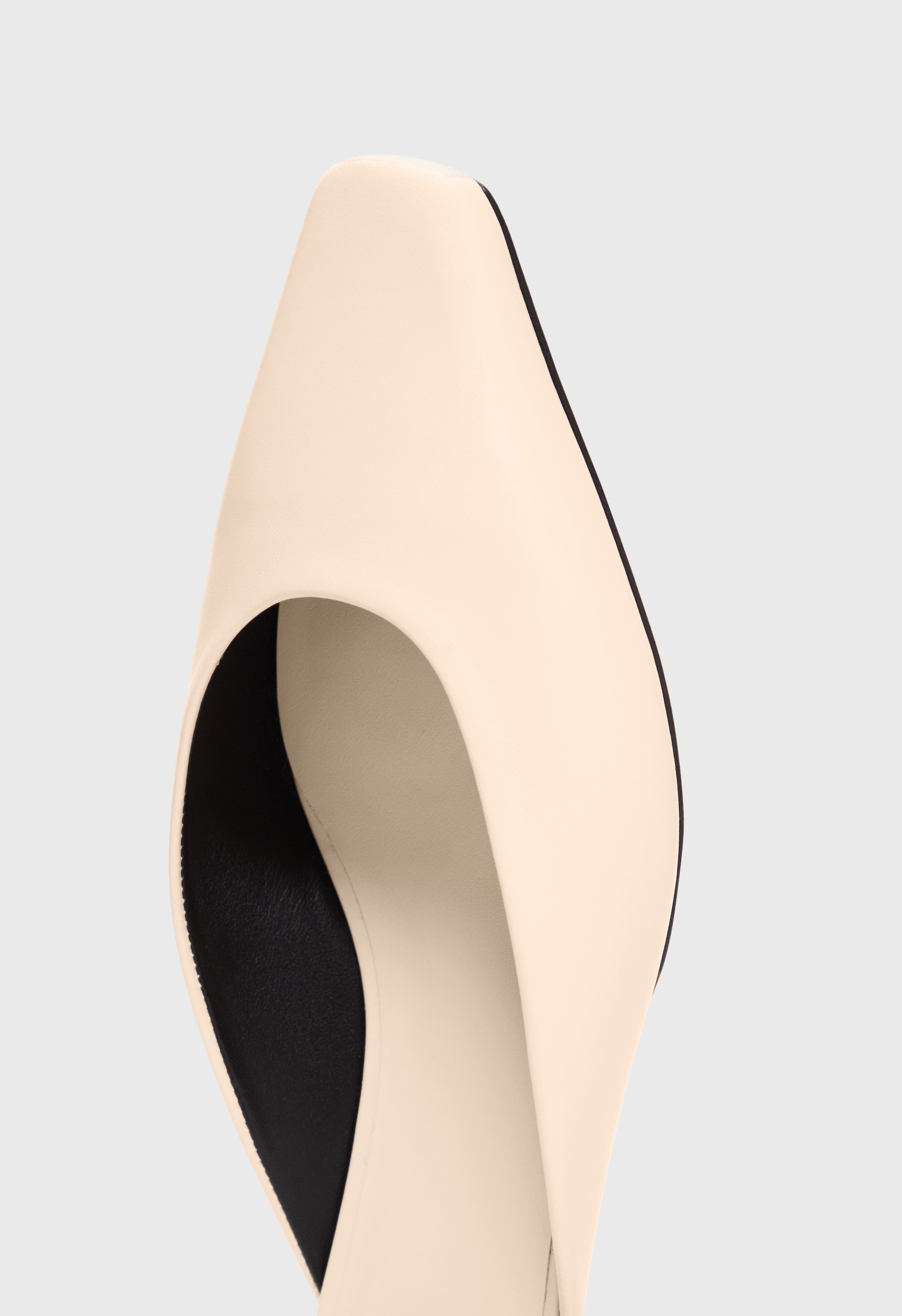 DIANE Calf leather mules