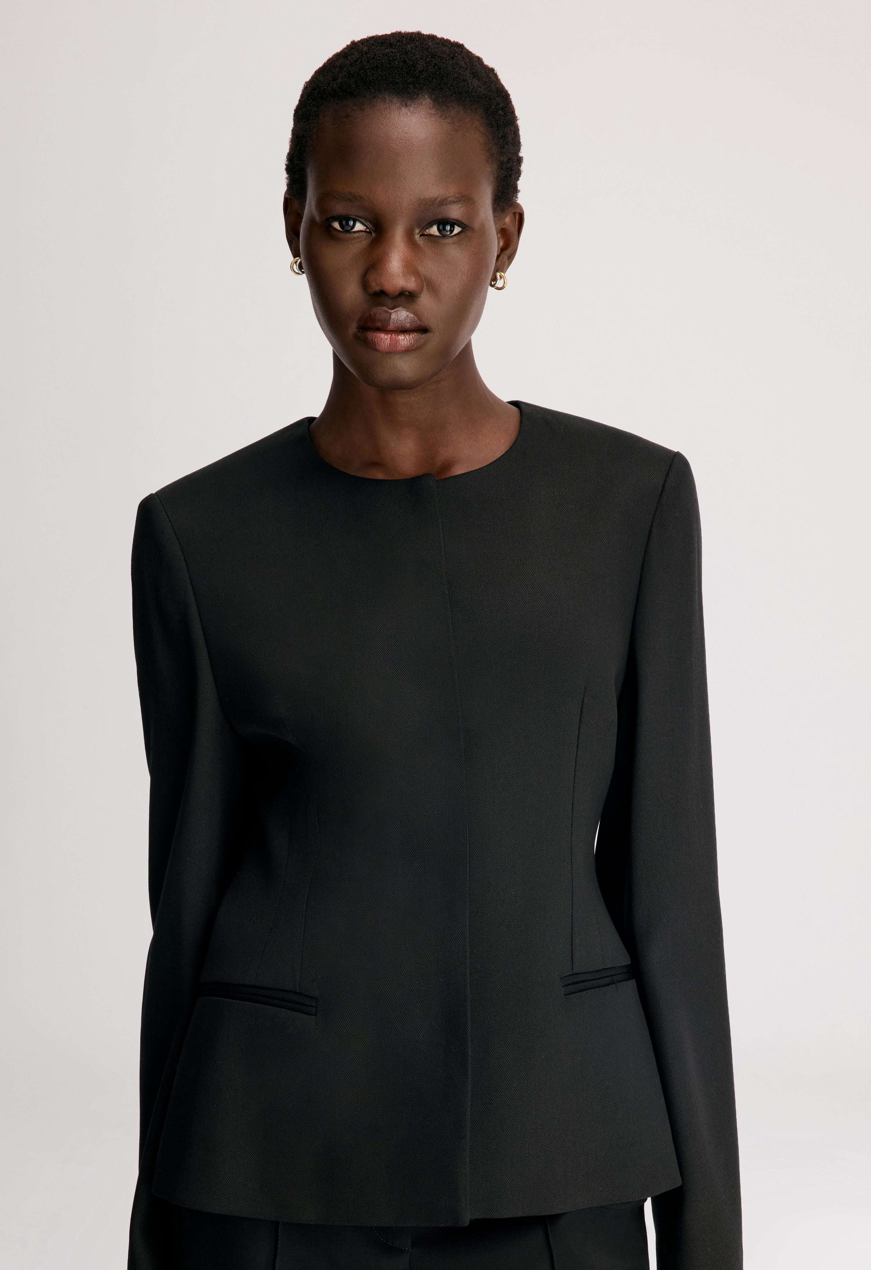 EMA Collarless darted jacket