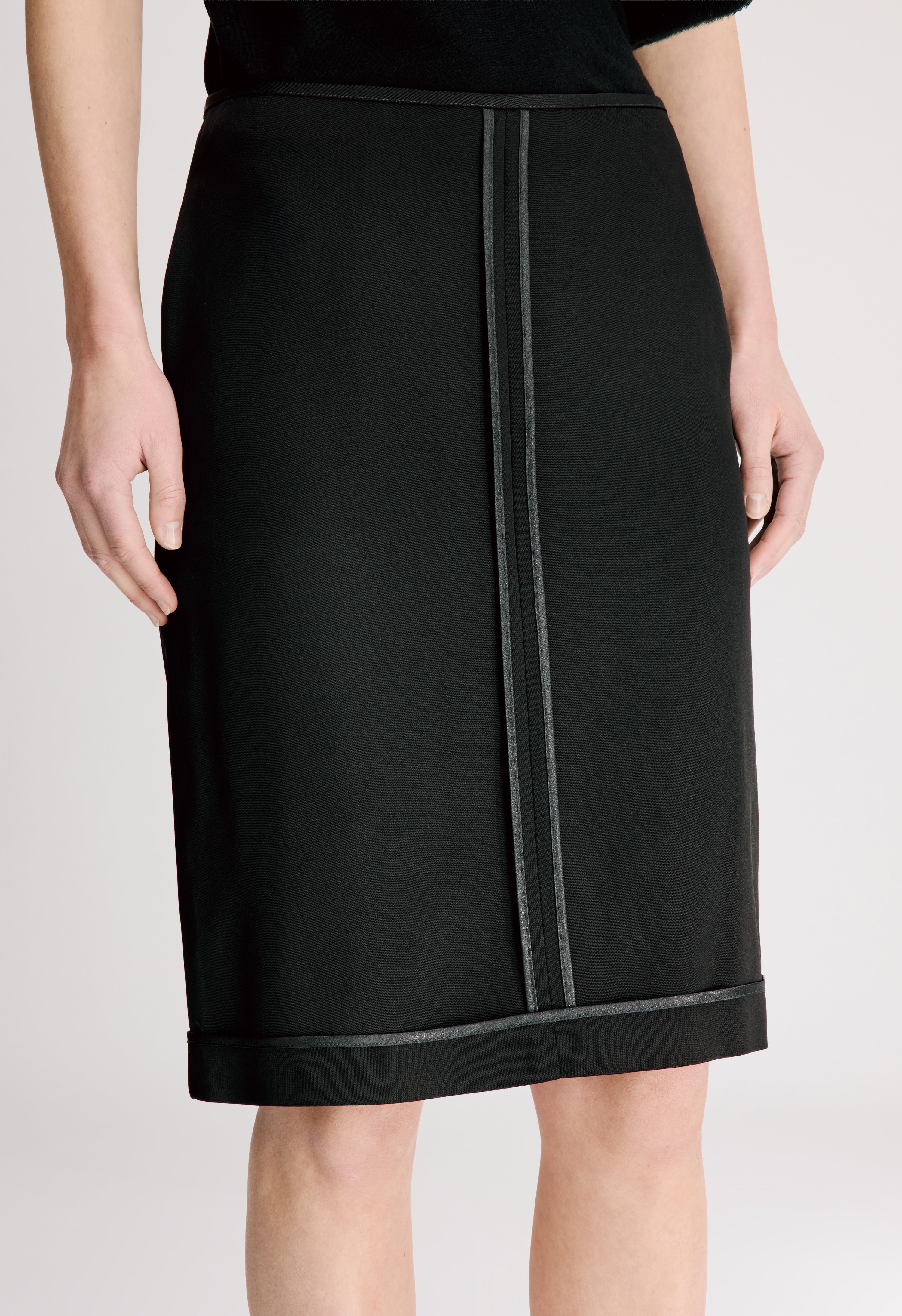 EVE Straight inside out skirt