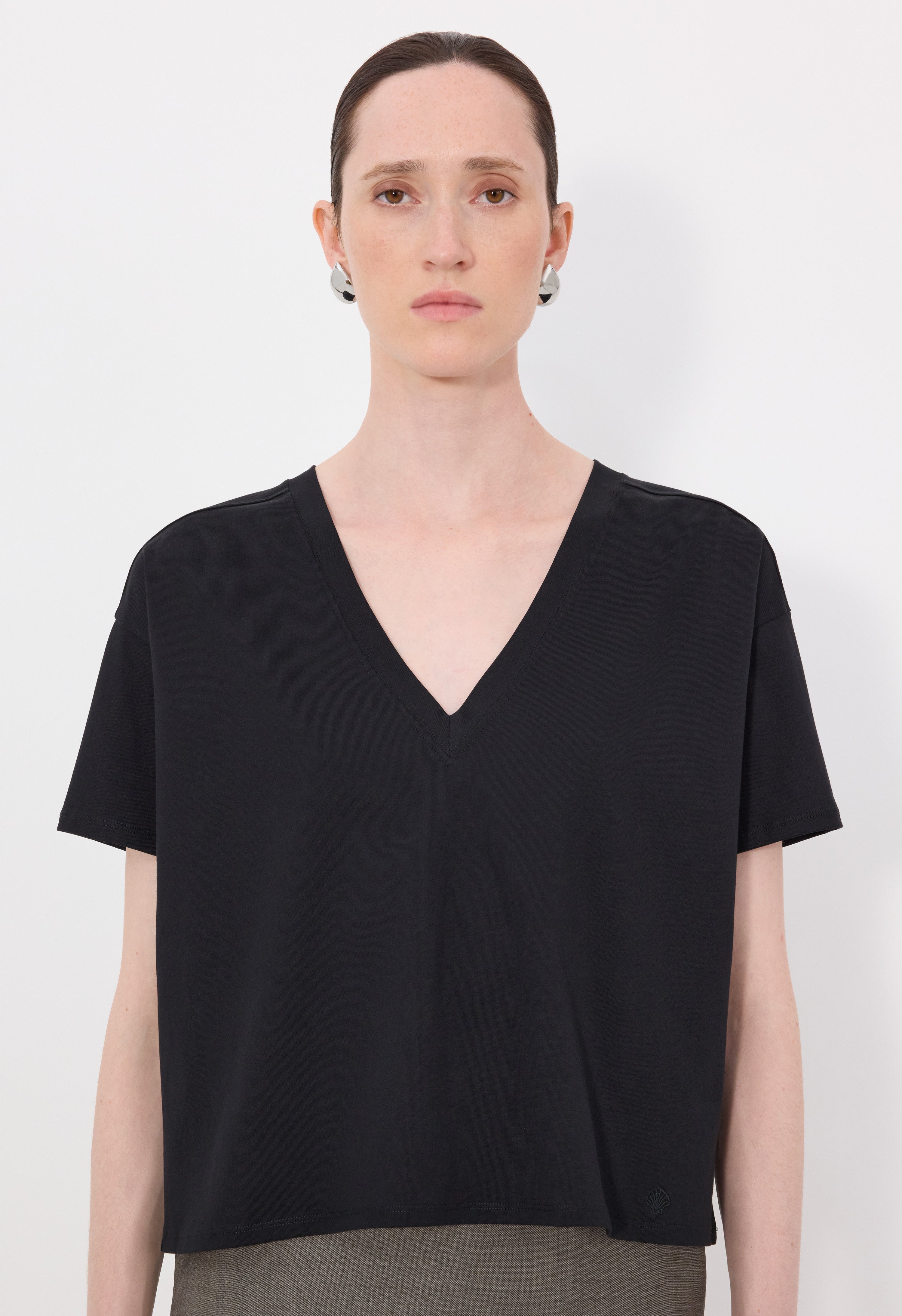 FAAA LDS T-shirt col V